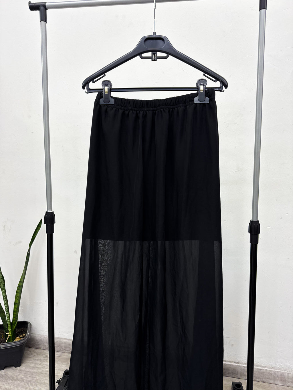 Pollera negra larga