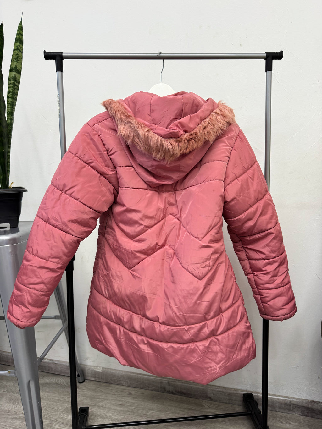 Campera rosada con corderito por dentro