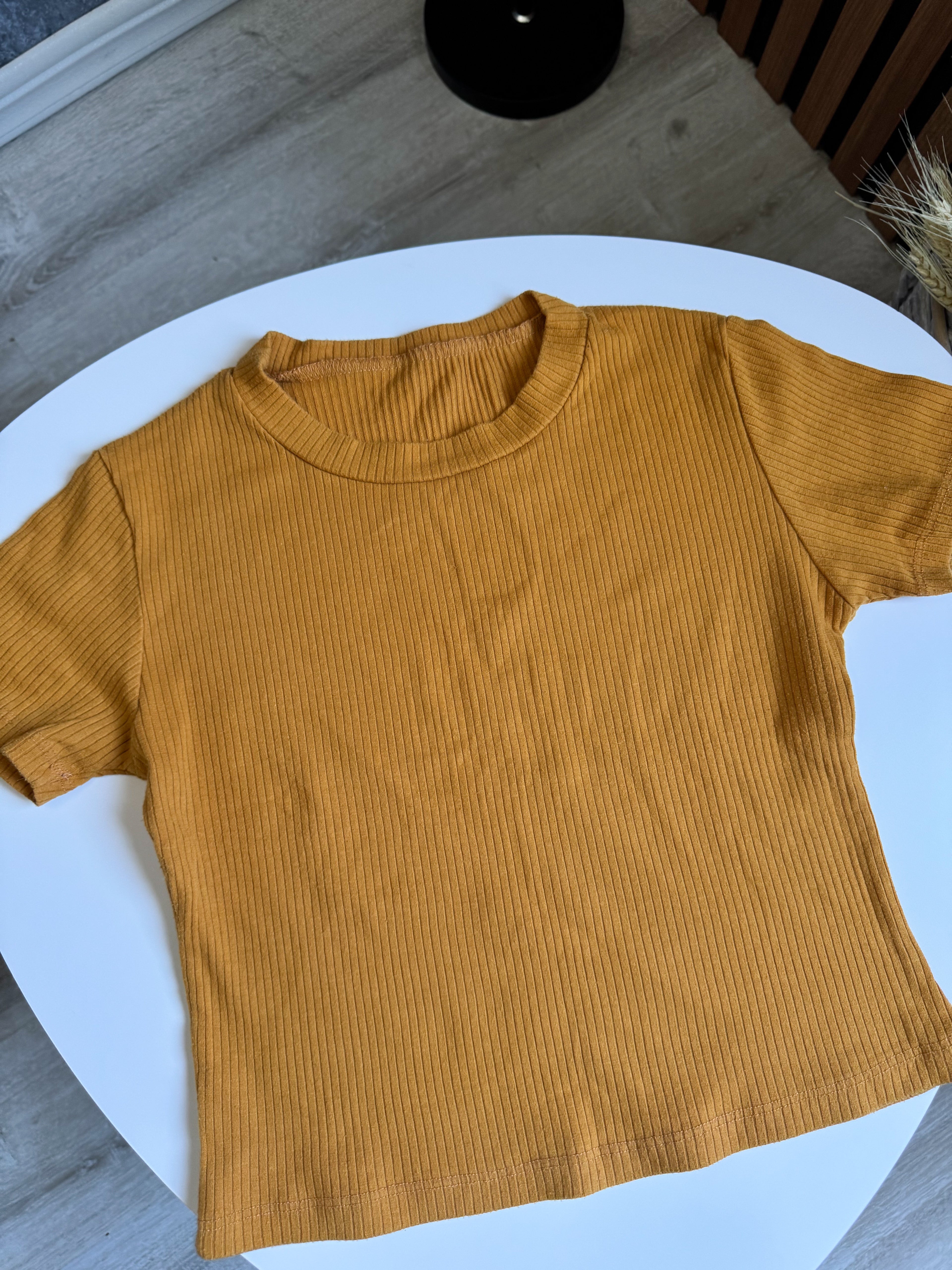 Remerita mostaza corta