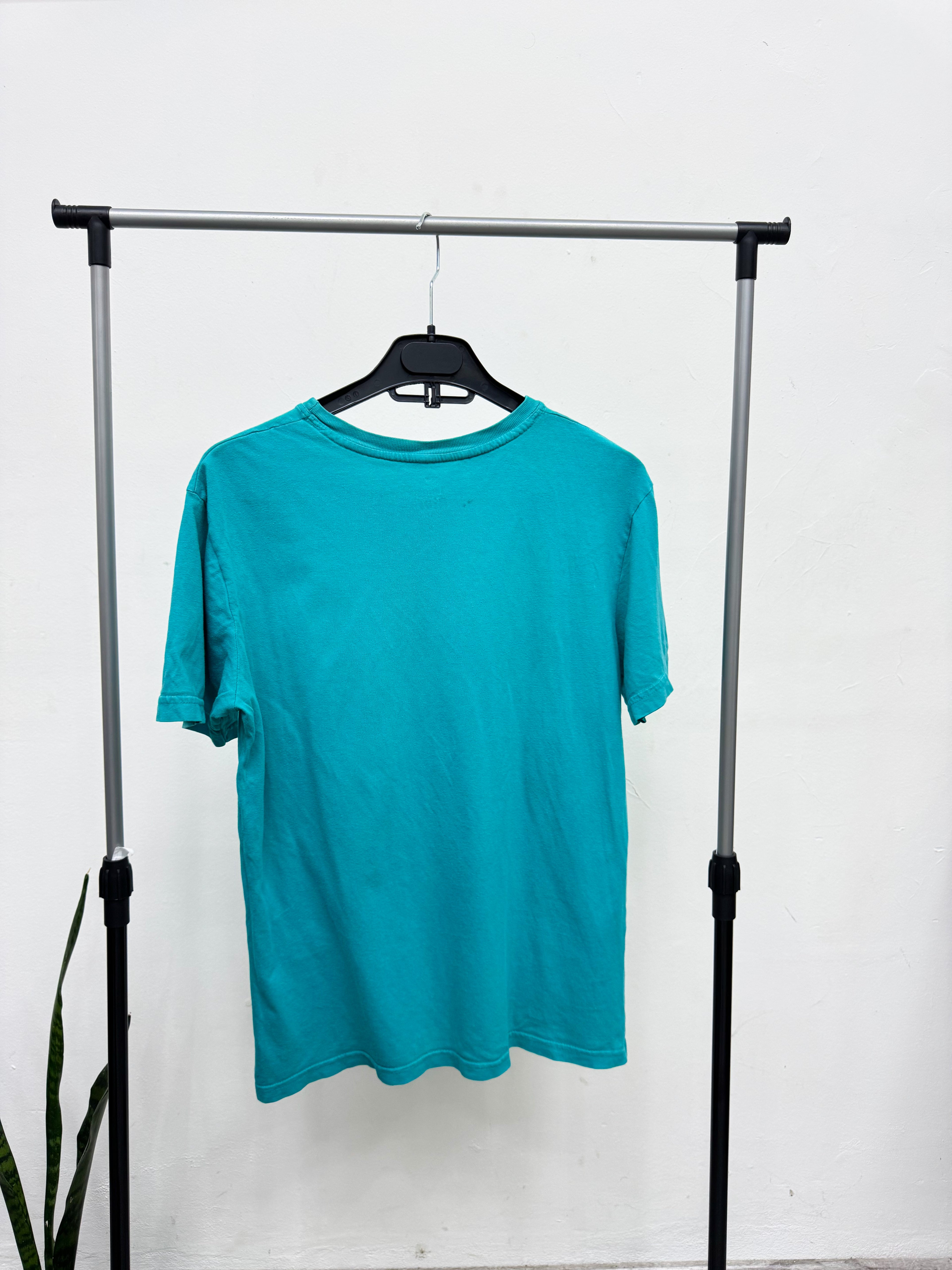 Remera celeste Hering