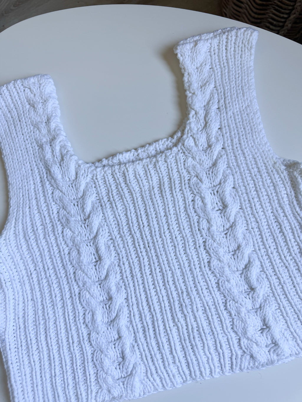 Top tejido color blanco