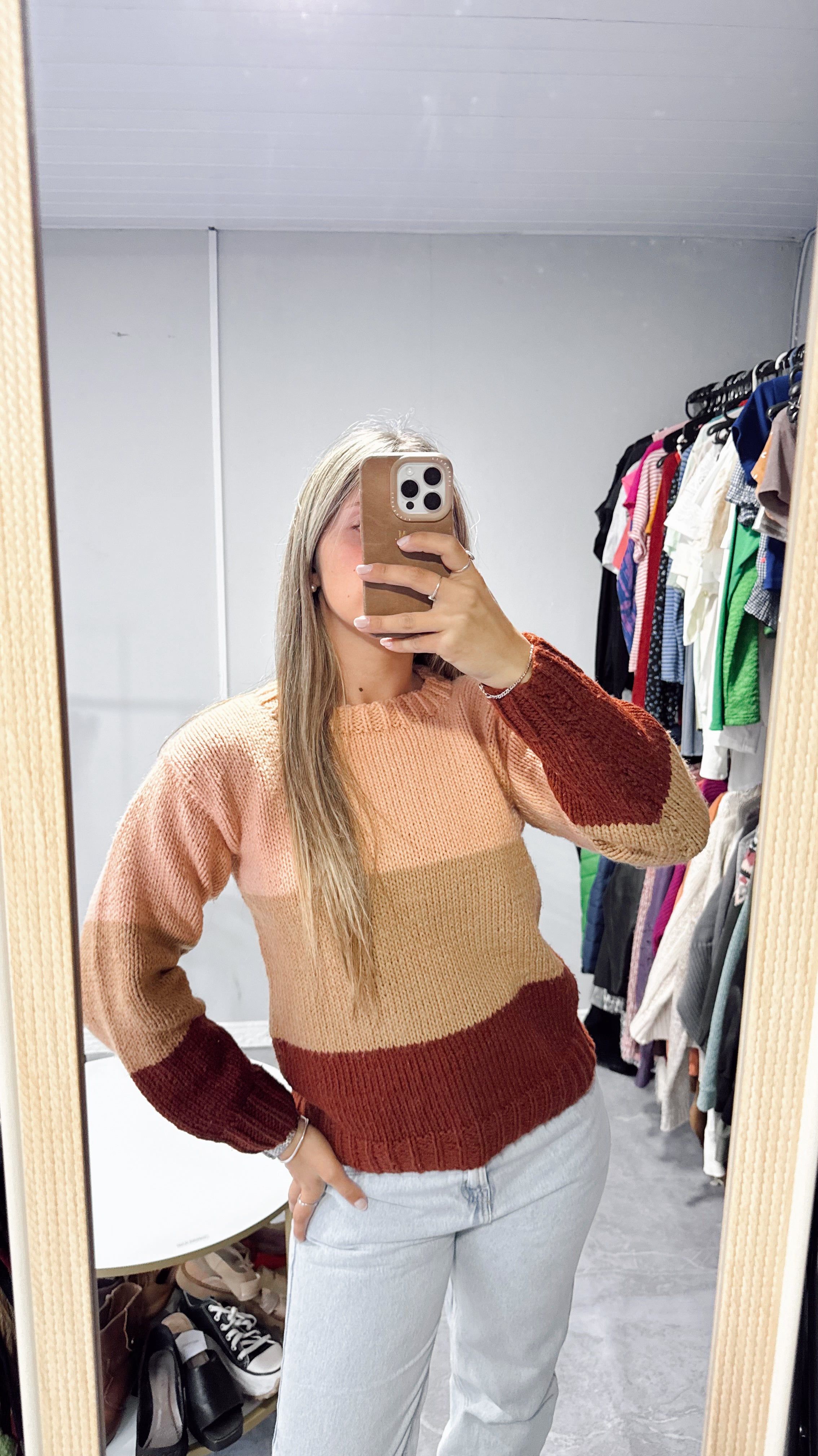 Buzo tricolor talle S