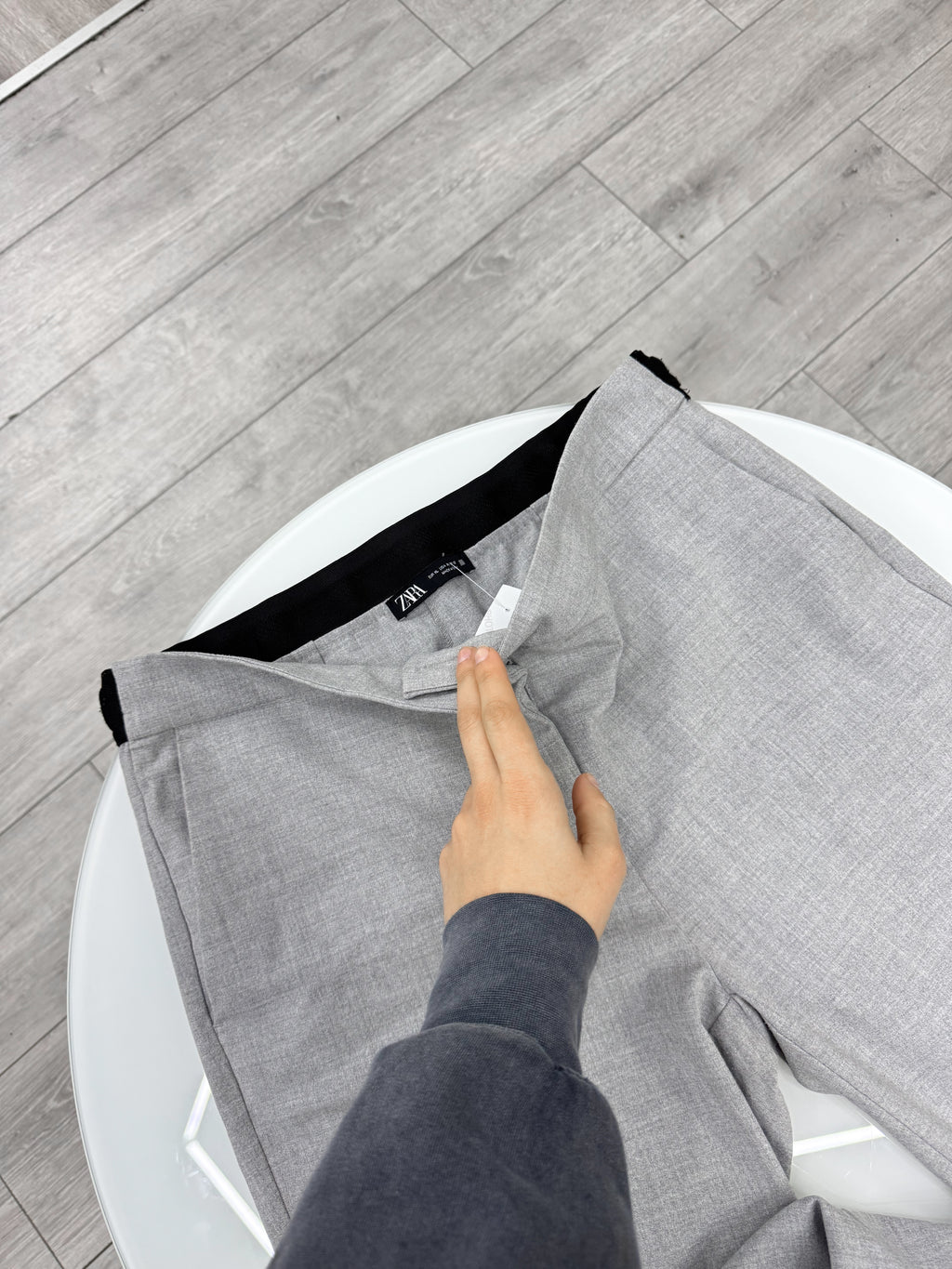 Pantalón gris ZARA talle XL