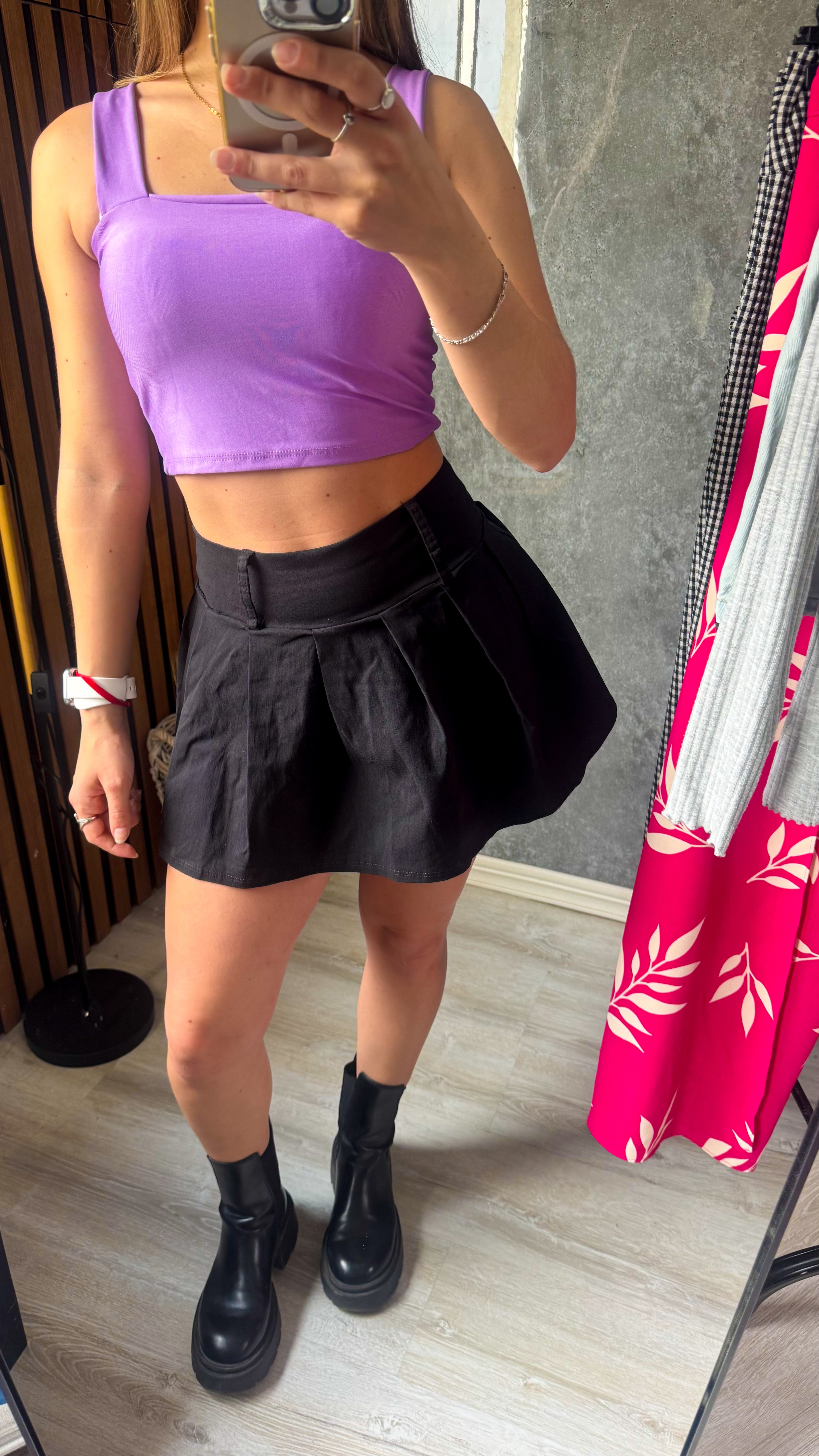 Pollera negra tableada