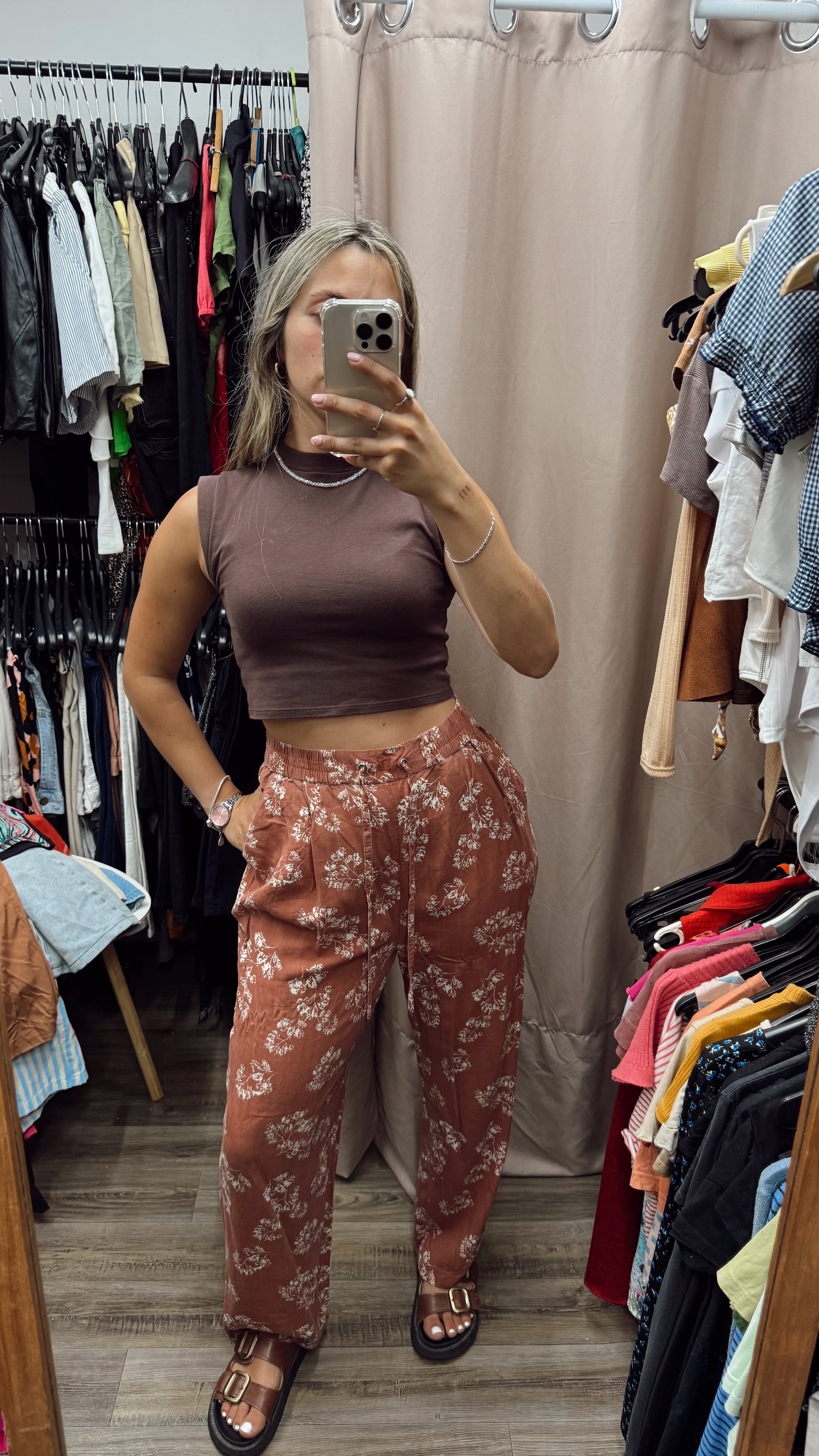 Pantalón de tela fresca