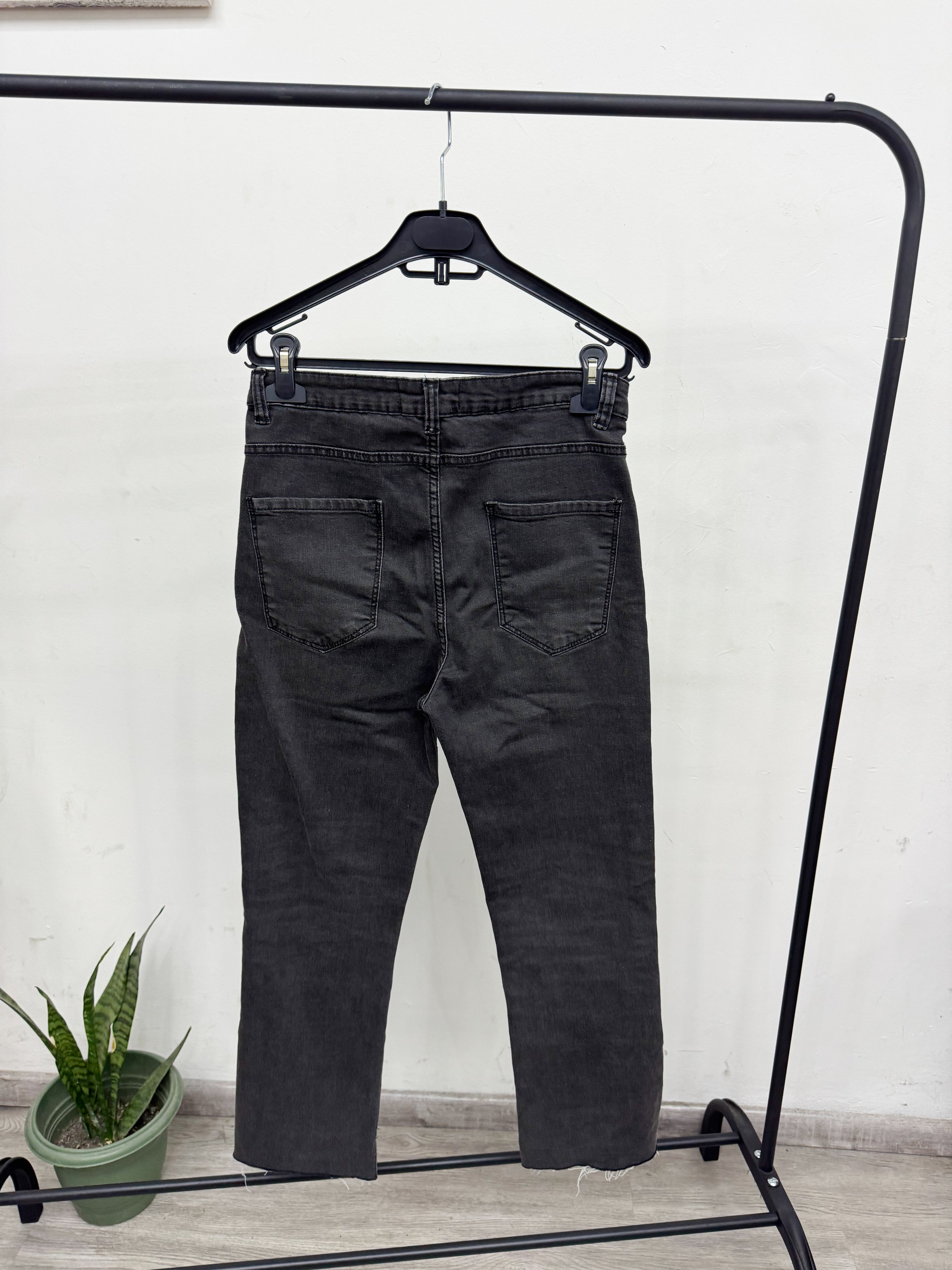 Jean gris oscuro recto