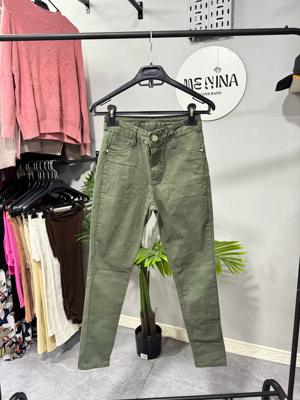 Pantalón verde talle 24