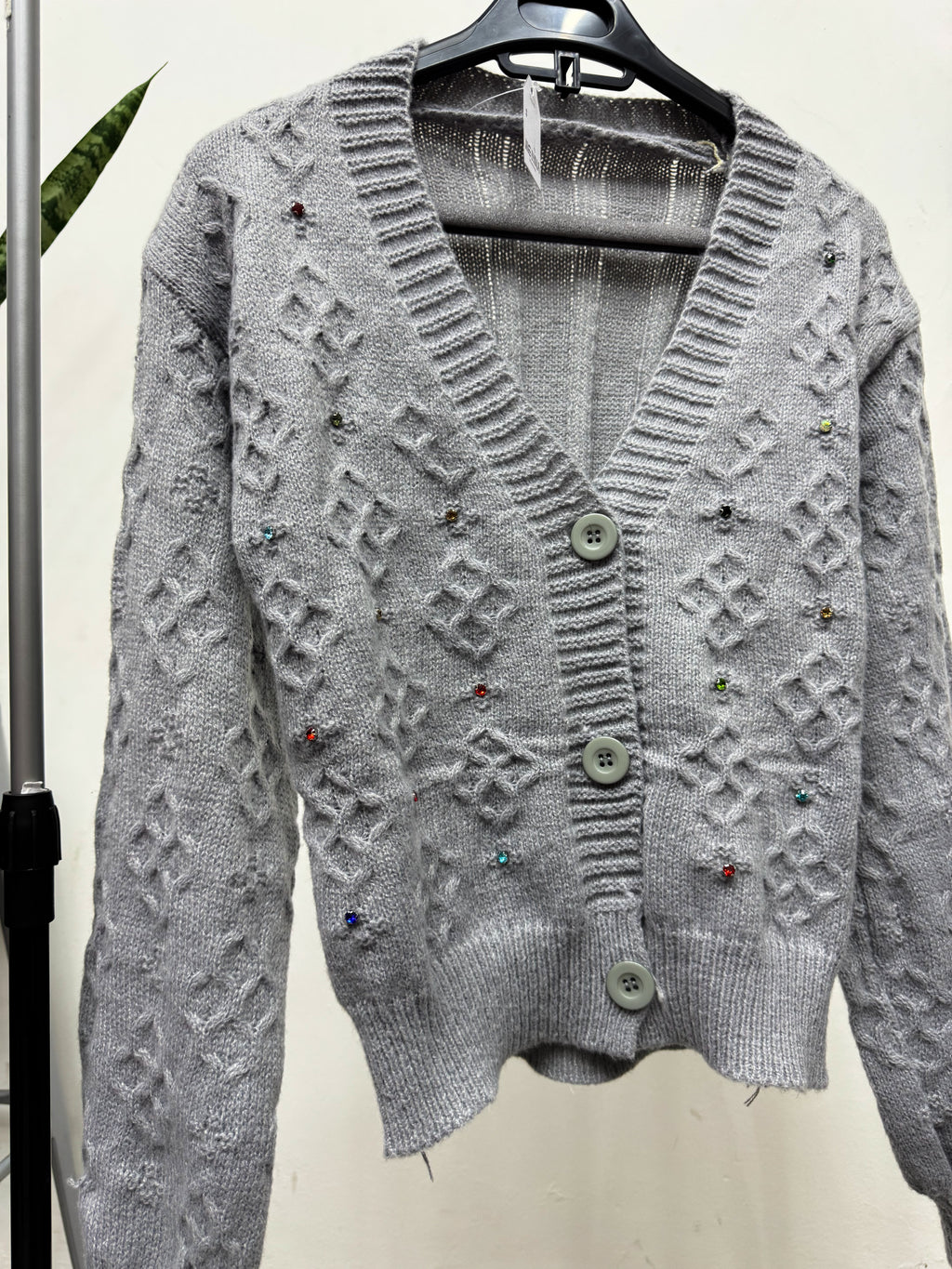 Cardigan gris con brillos