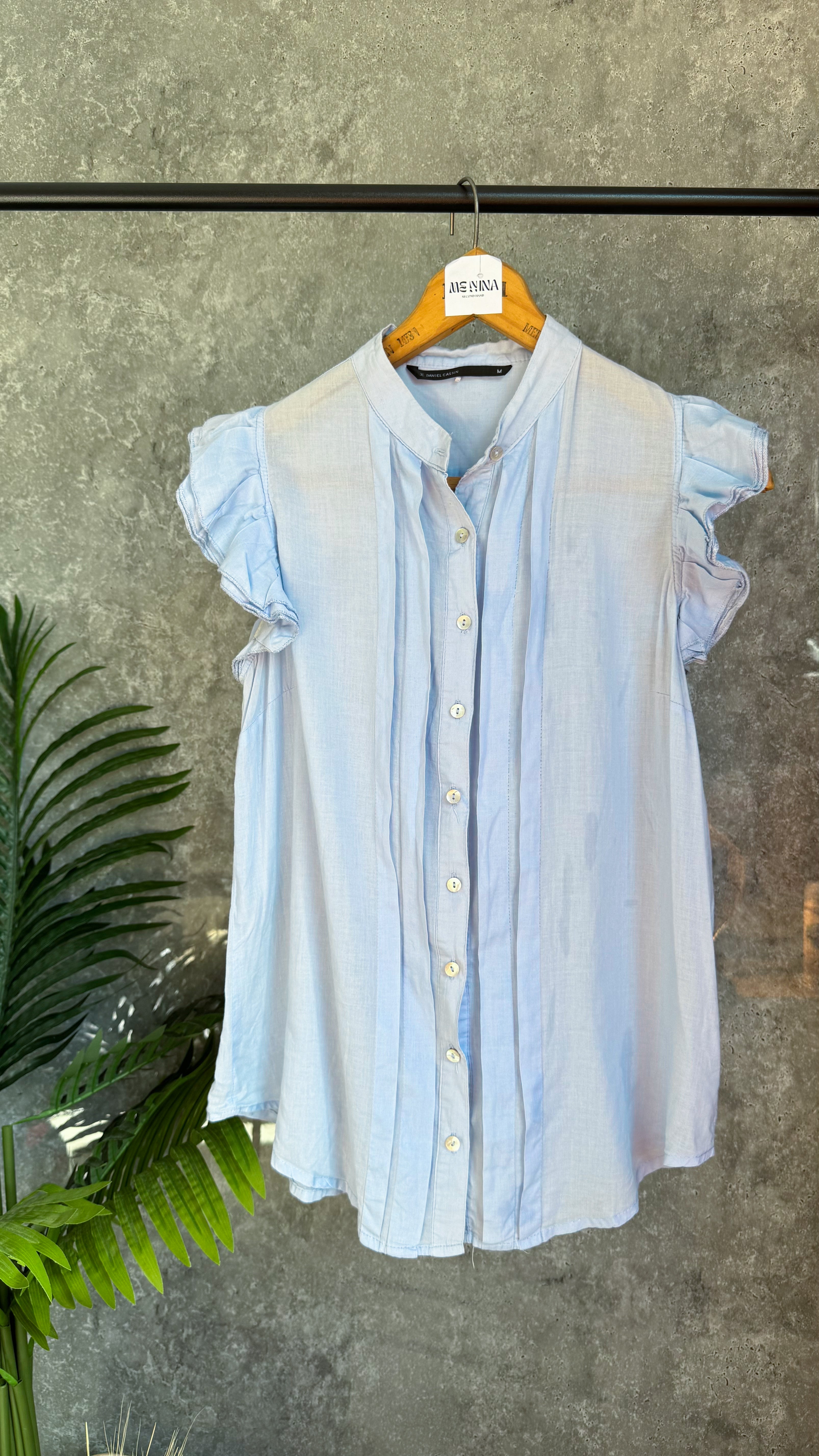 Camisa de mangas cortas celeste