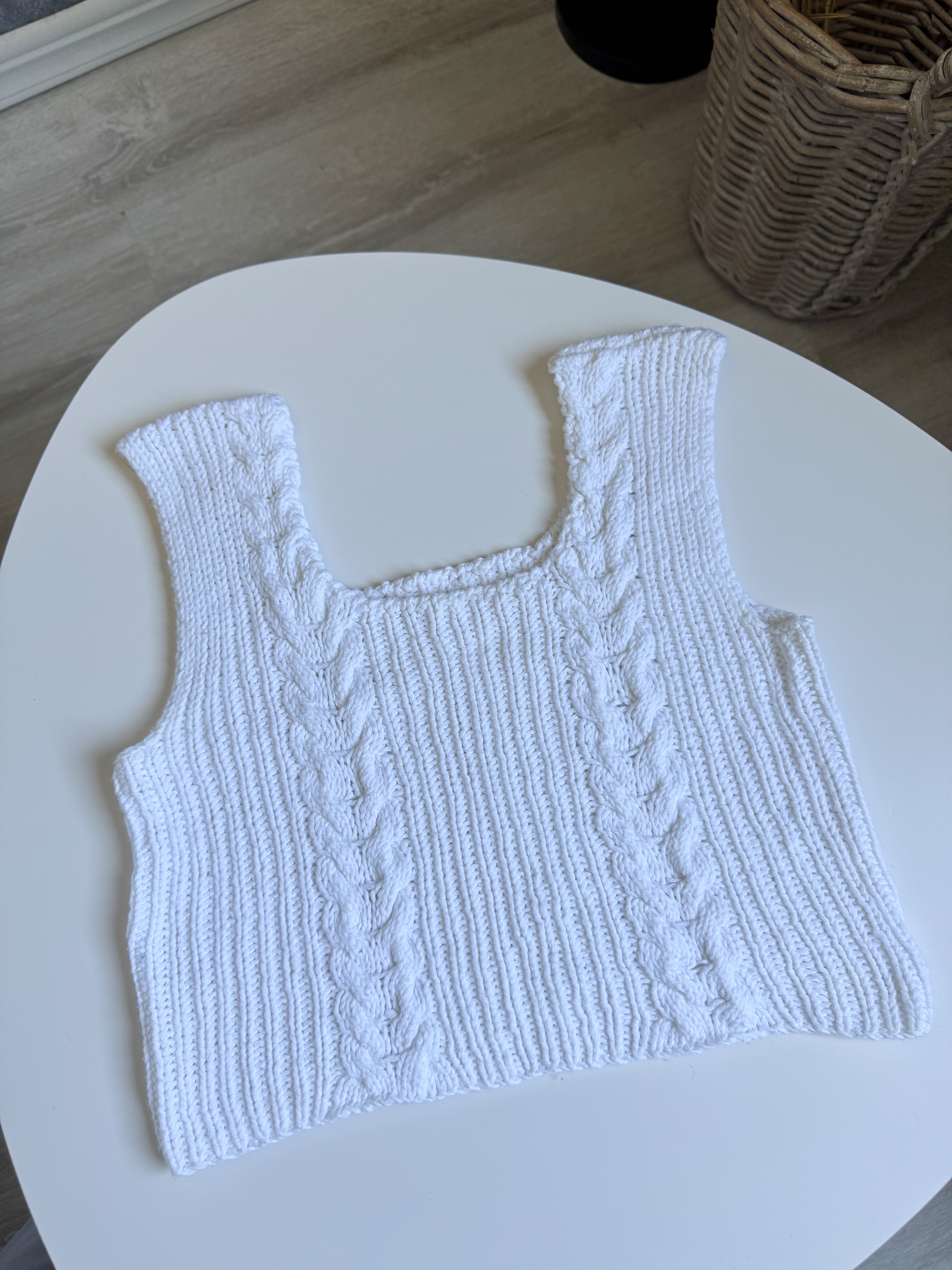 Top tejido color blanco