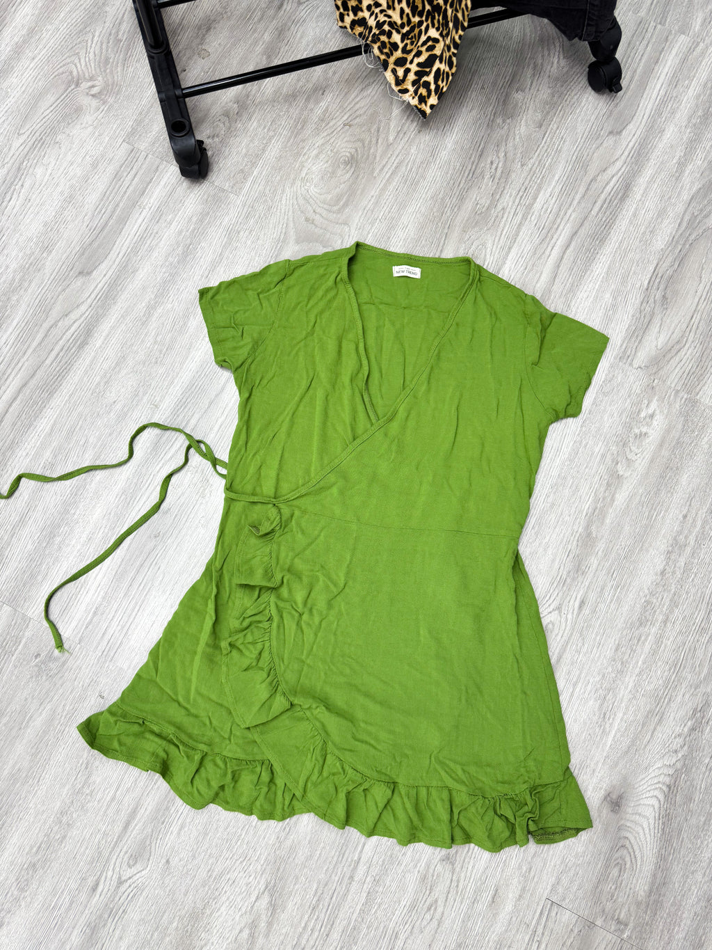 Vestido verde cruzado