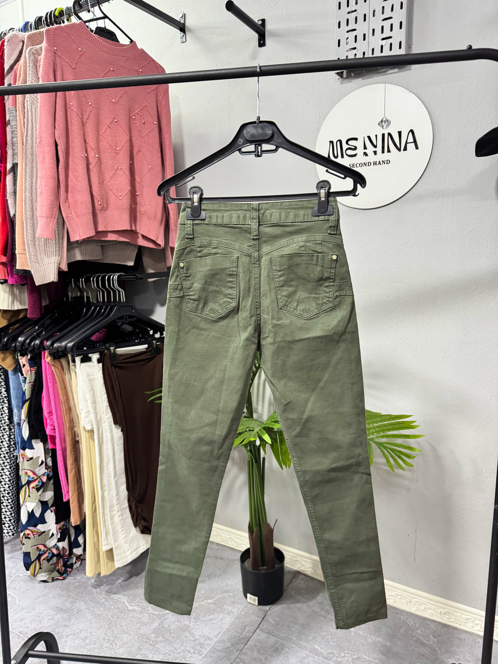 Pantalón verde talle 24