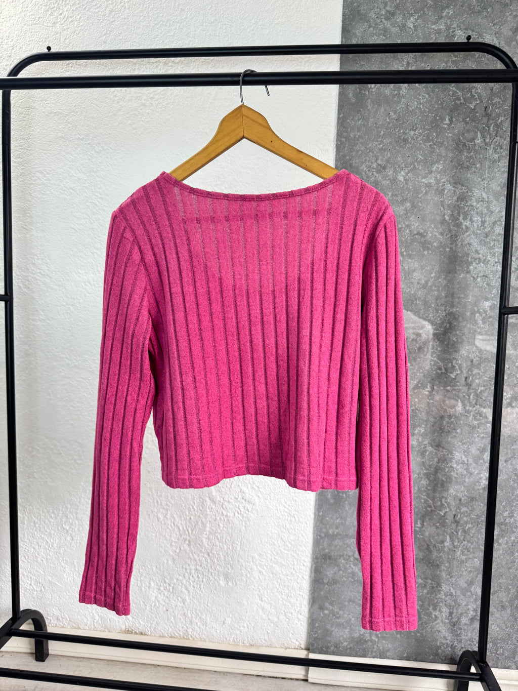 Buzo nuevo de hilo color rosa