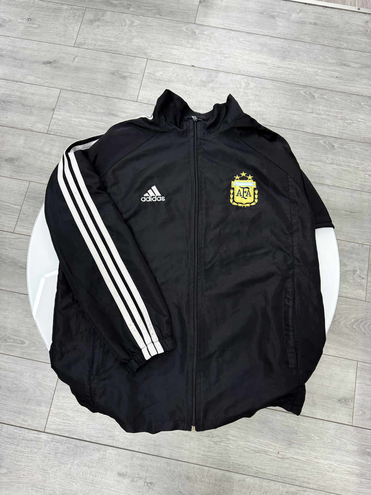 Campera de argentina negra