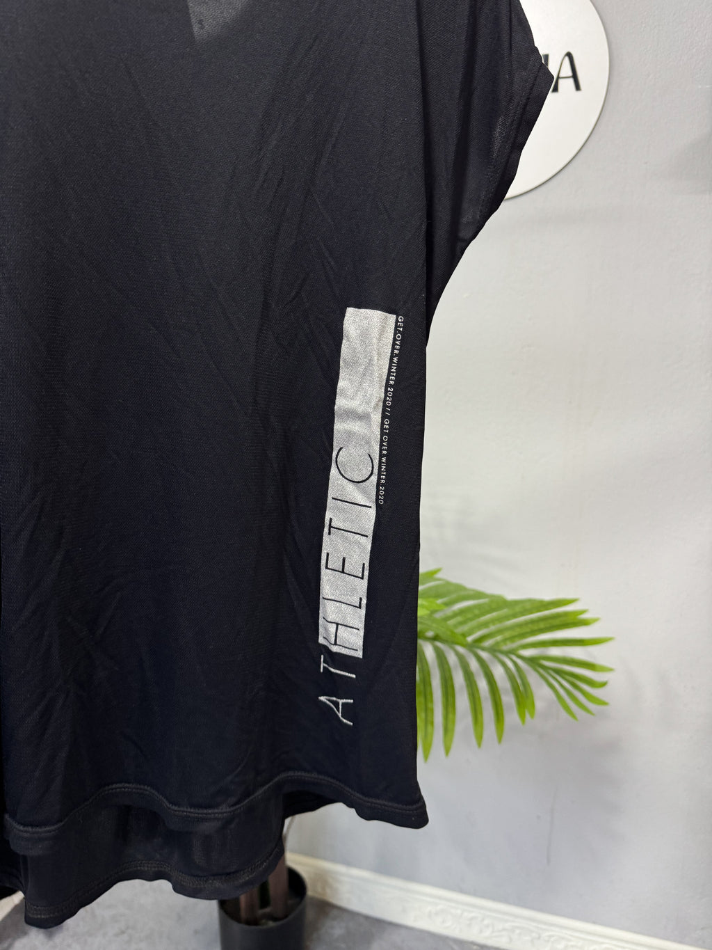 Remera negra Dryfit deportiva