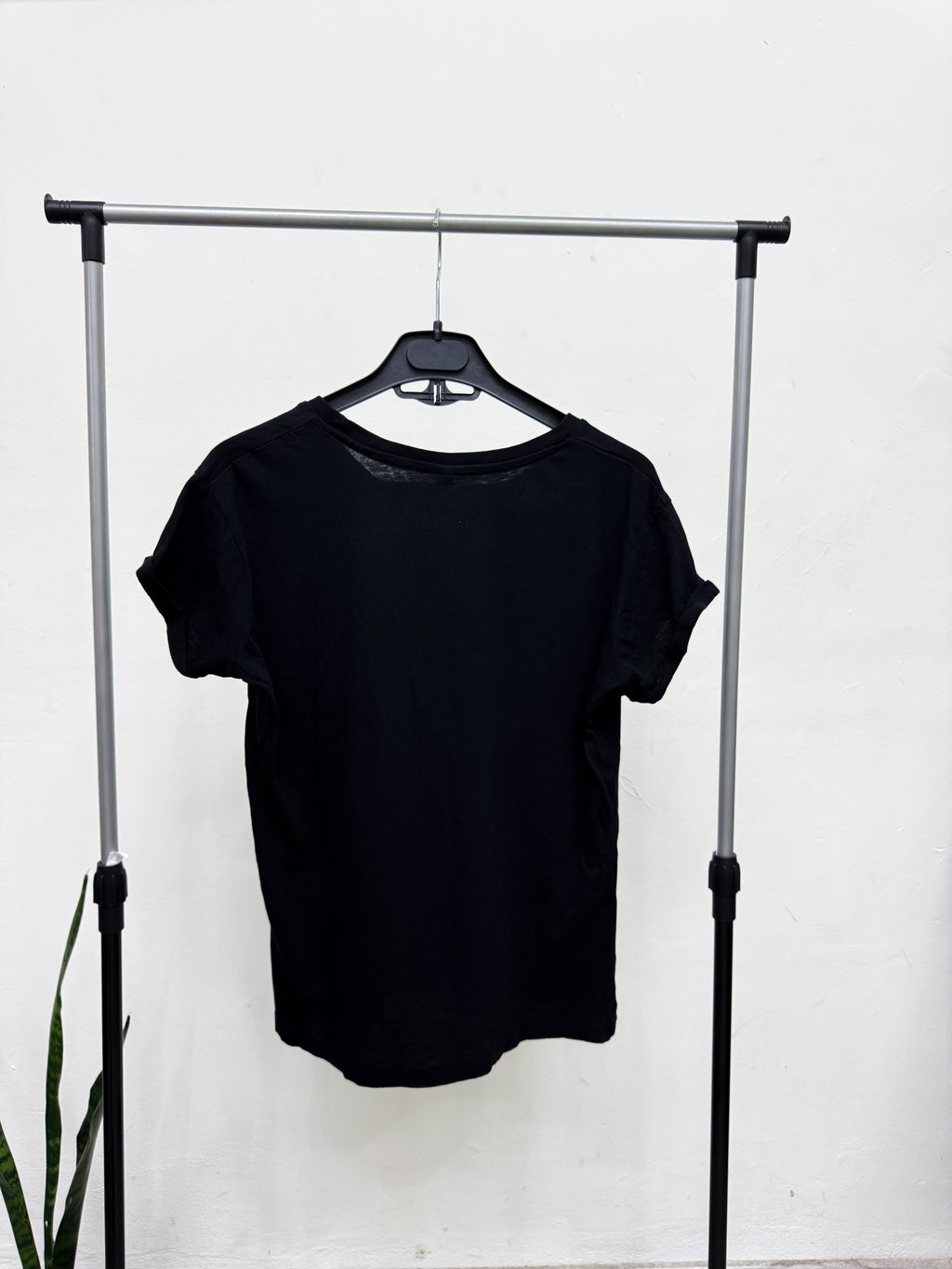 Remera negra manga corta LOVE