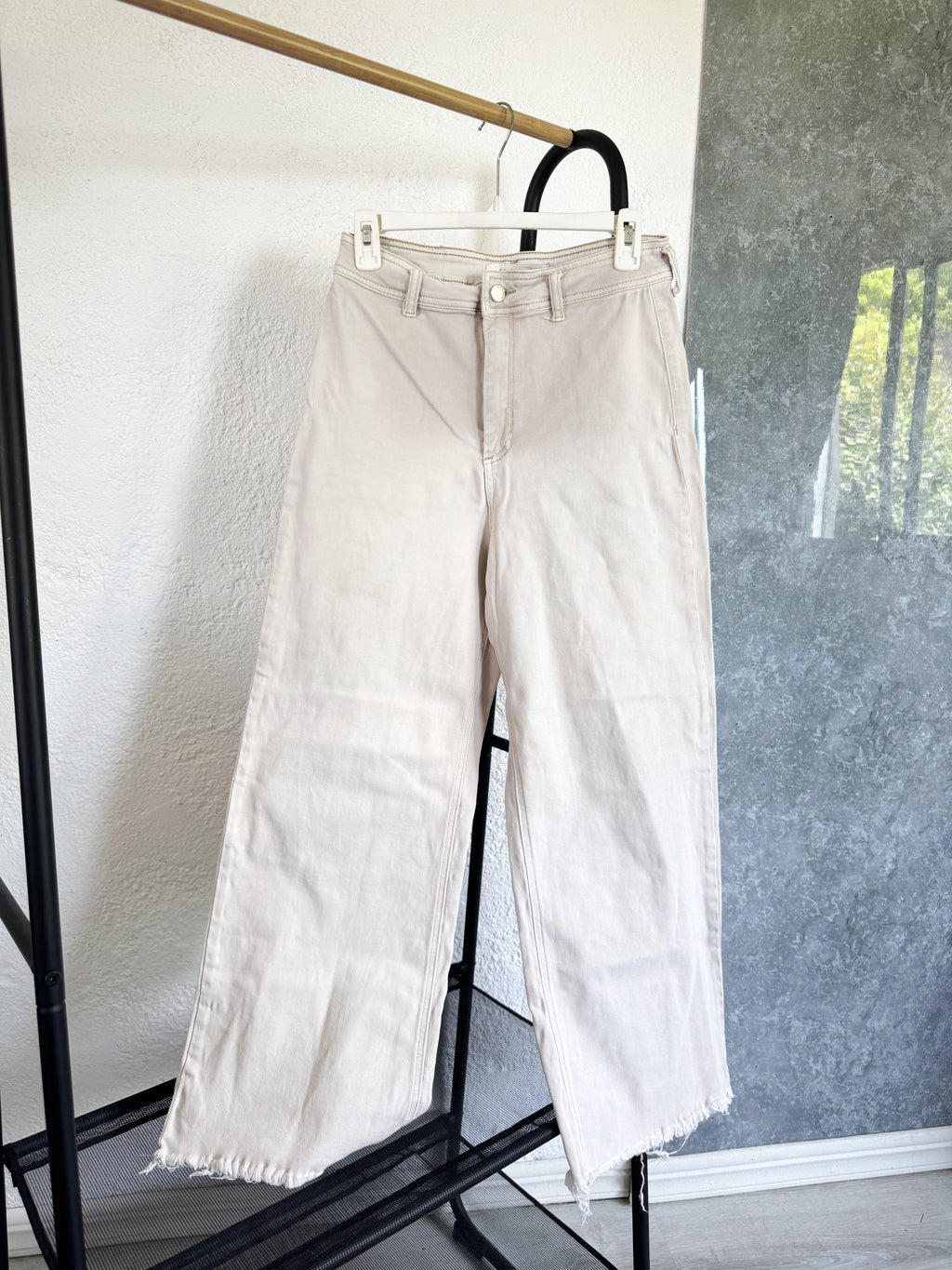 Pantalón beige BAS