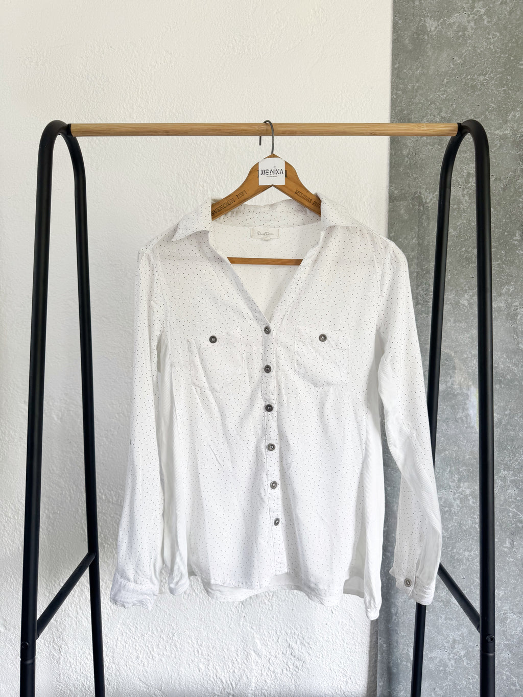 Camisa Daniel Cassin blanca con puntitos