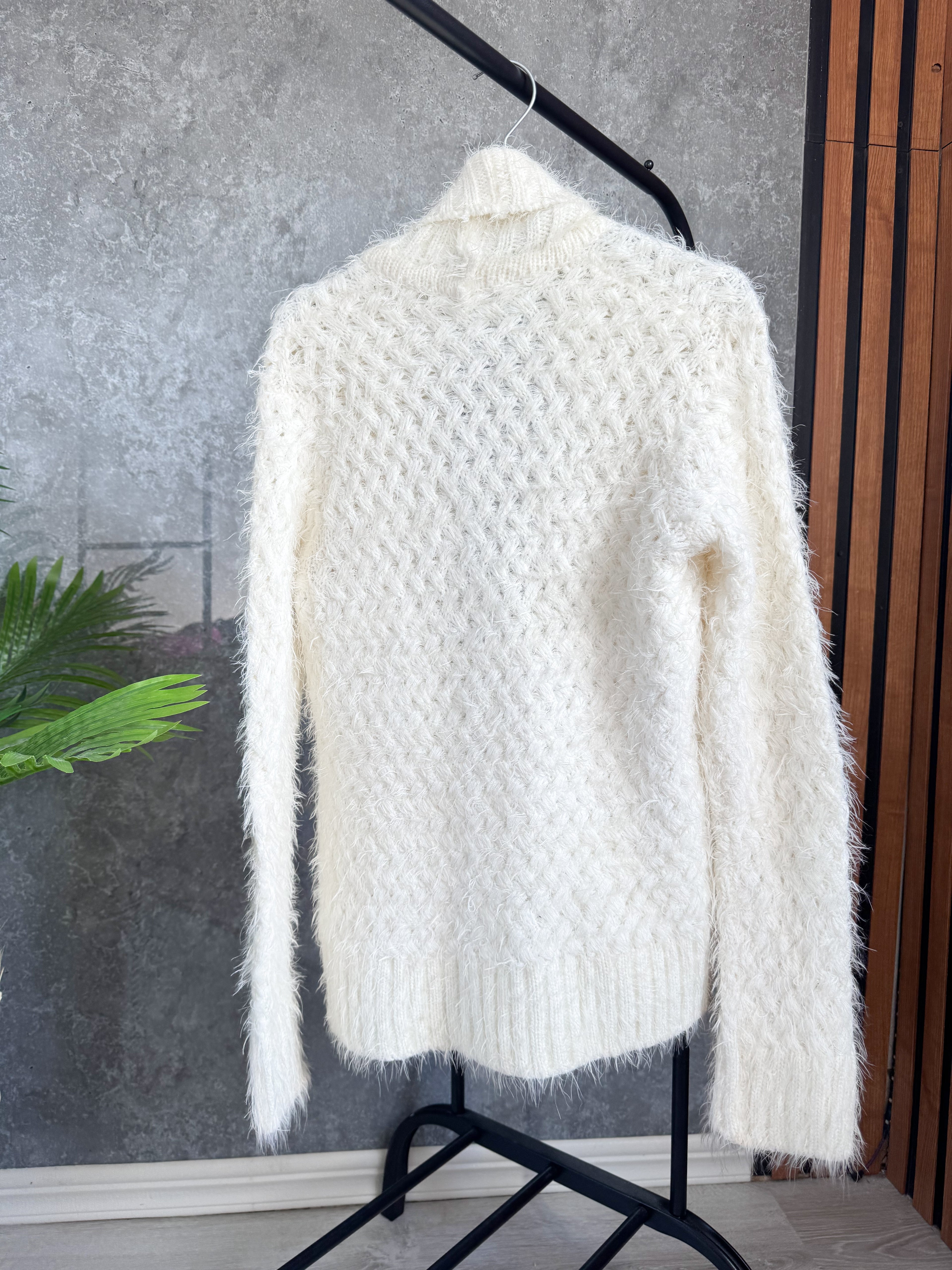 Saco peludito blanco