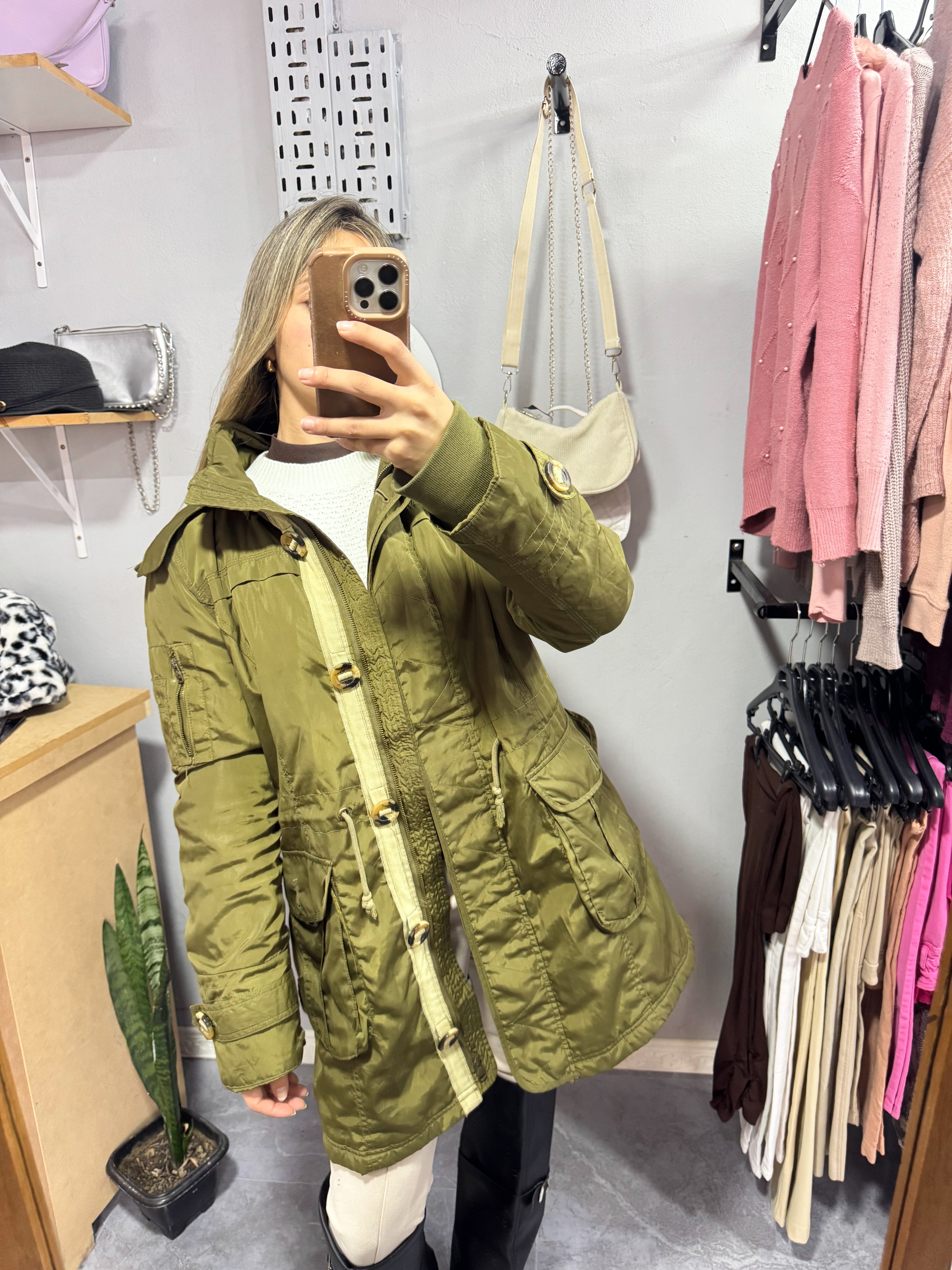 Campera de abrigo verde aceituna