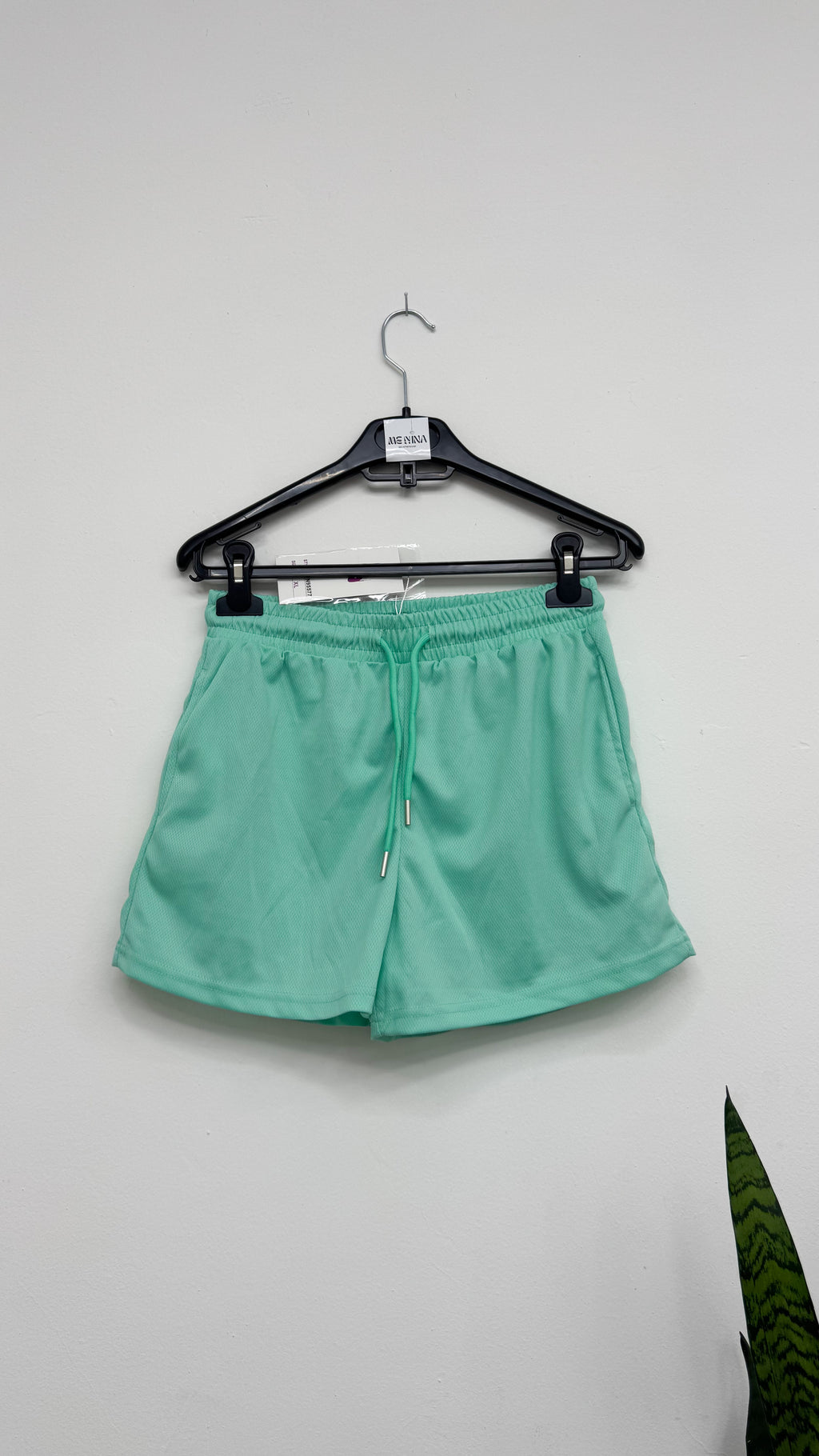 Short deportivo NUEVO verde agua