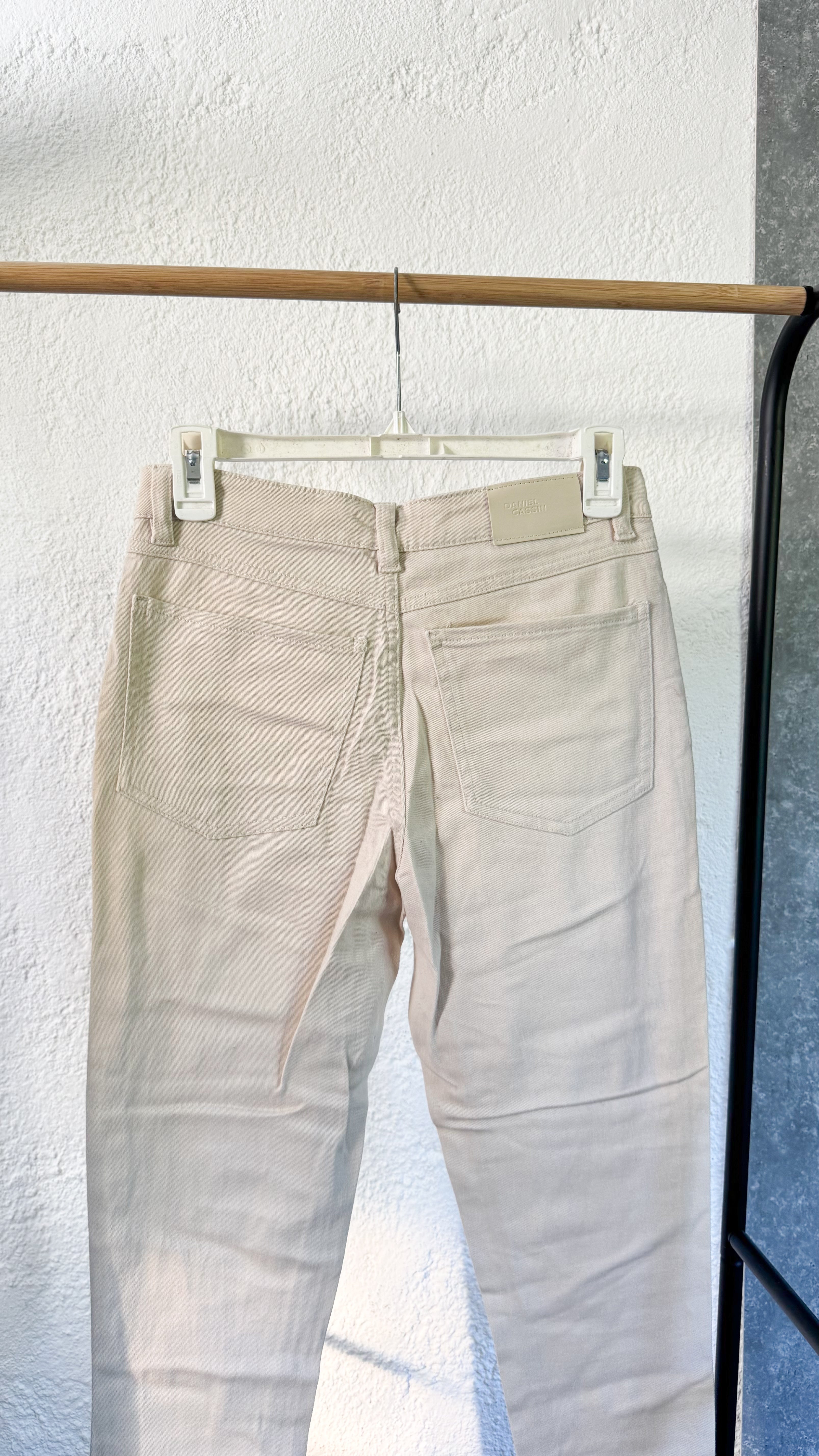 Pantalón beige Daniel Cassin