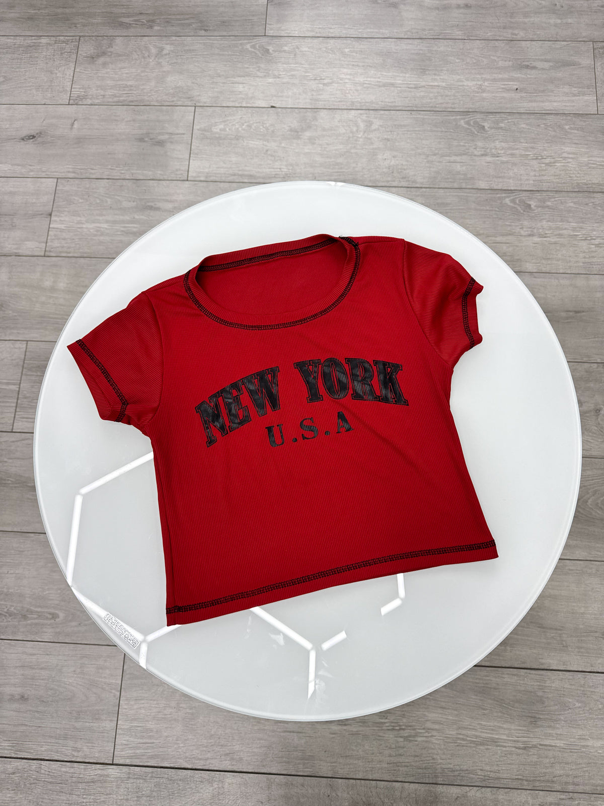 Remera crop New York roja
