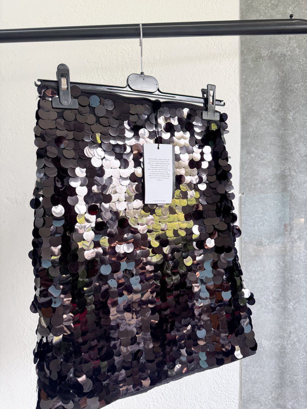 Pollera ONLY negra de lentejuelas