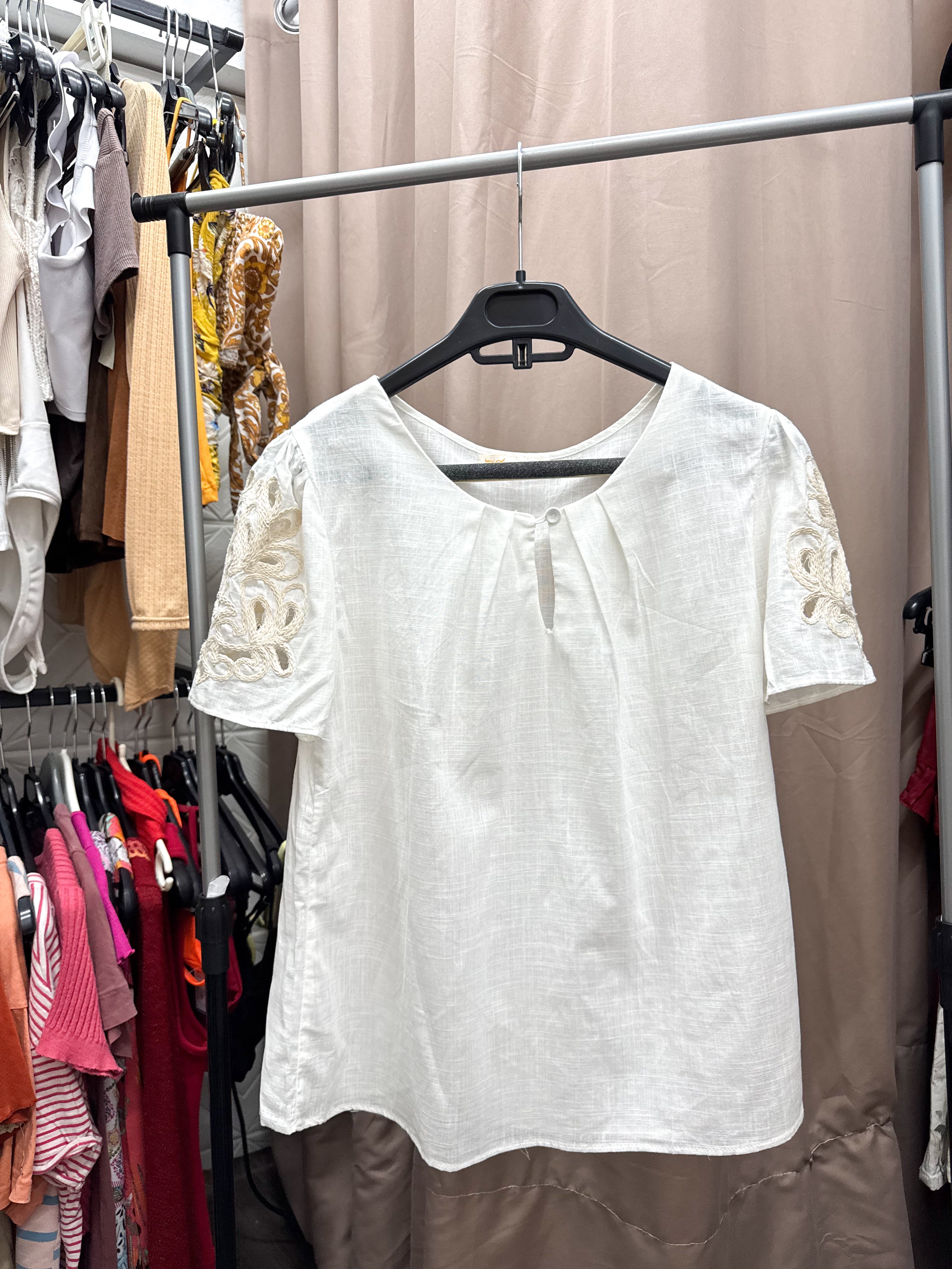 Remera de lino manga corta