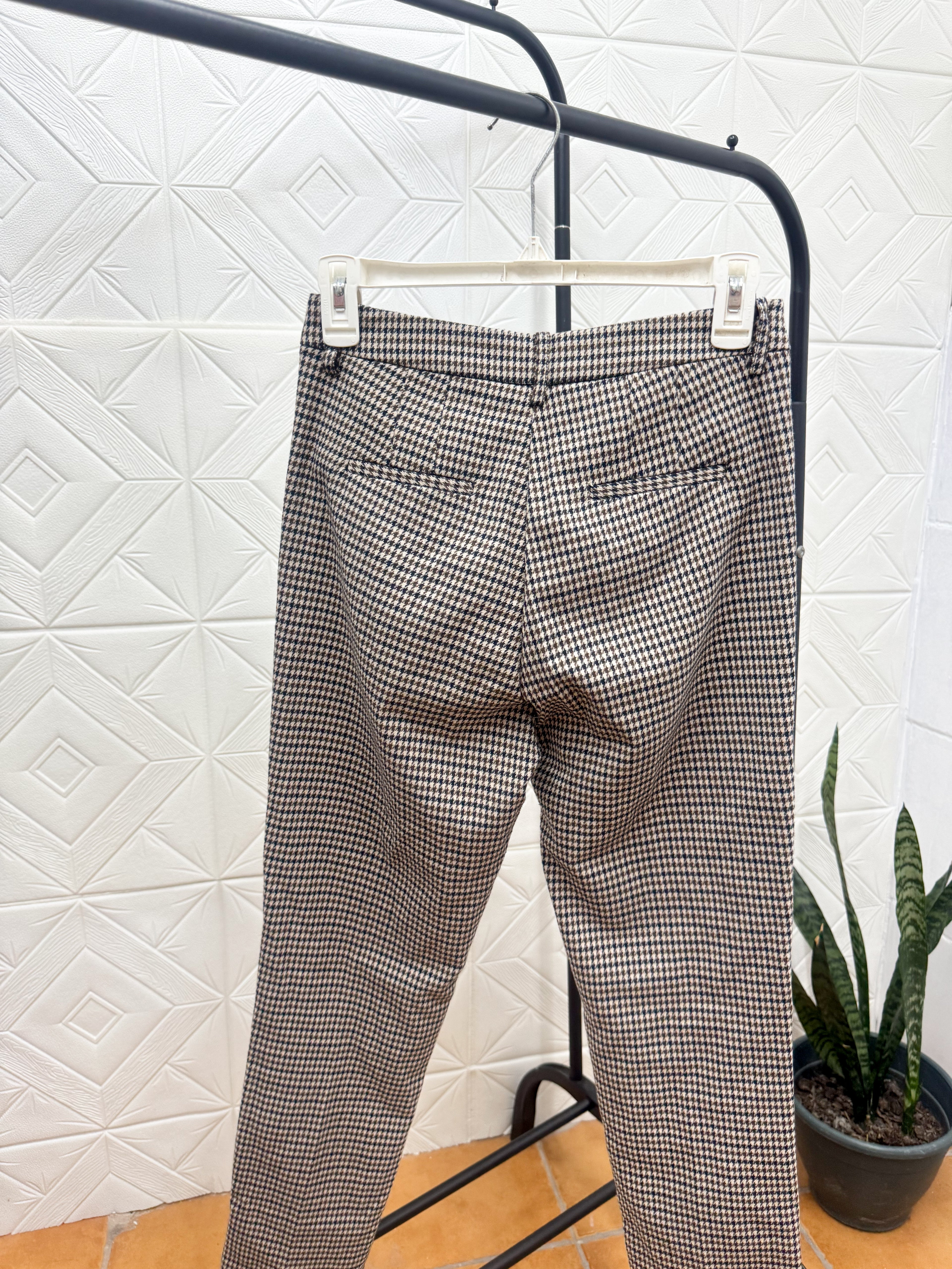 Pantalón de vestir MANGO