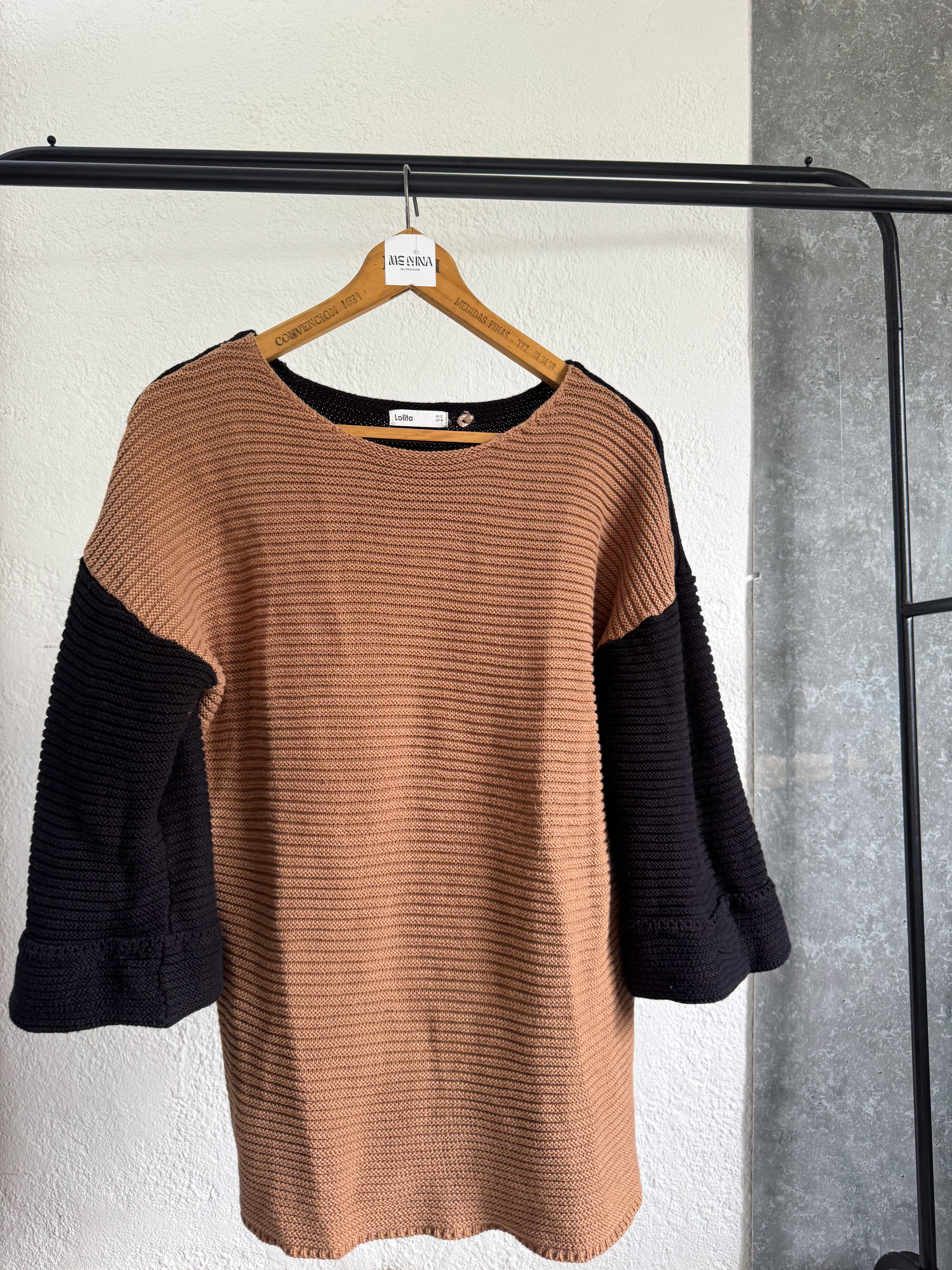 Buzo Lolita marrón y negro