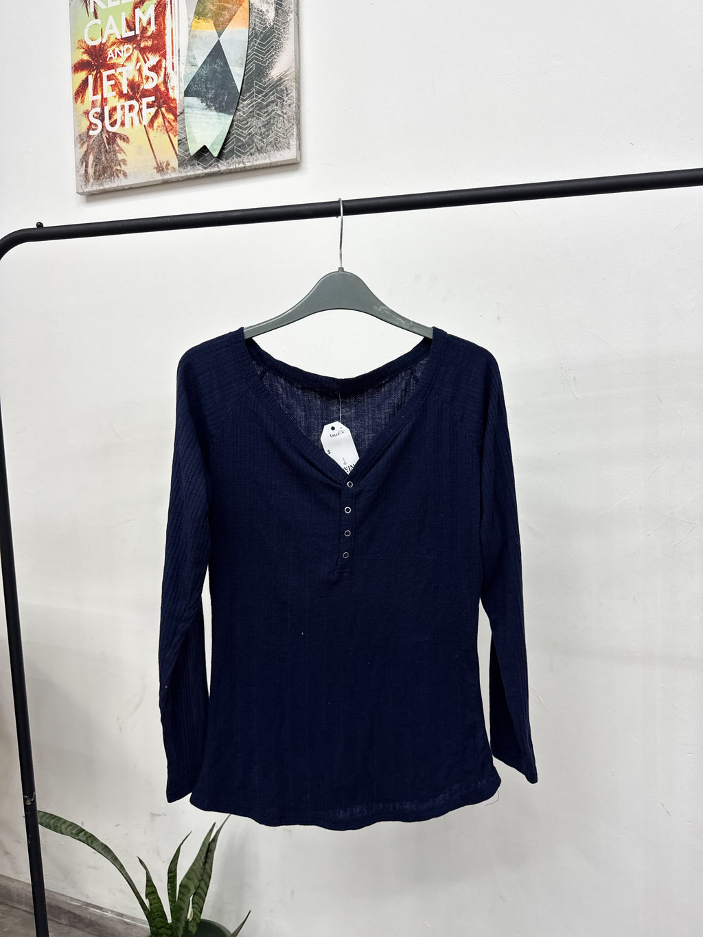 Remera básica azul manga larga