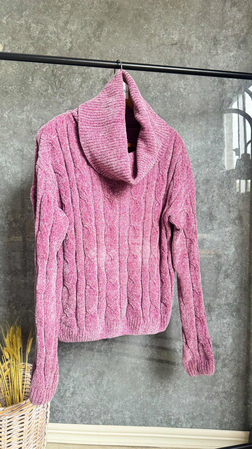 Polera de chenille rosa