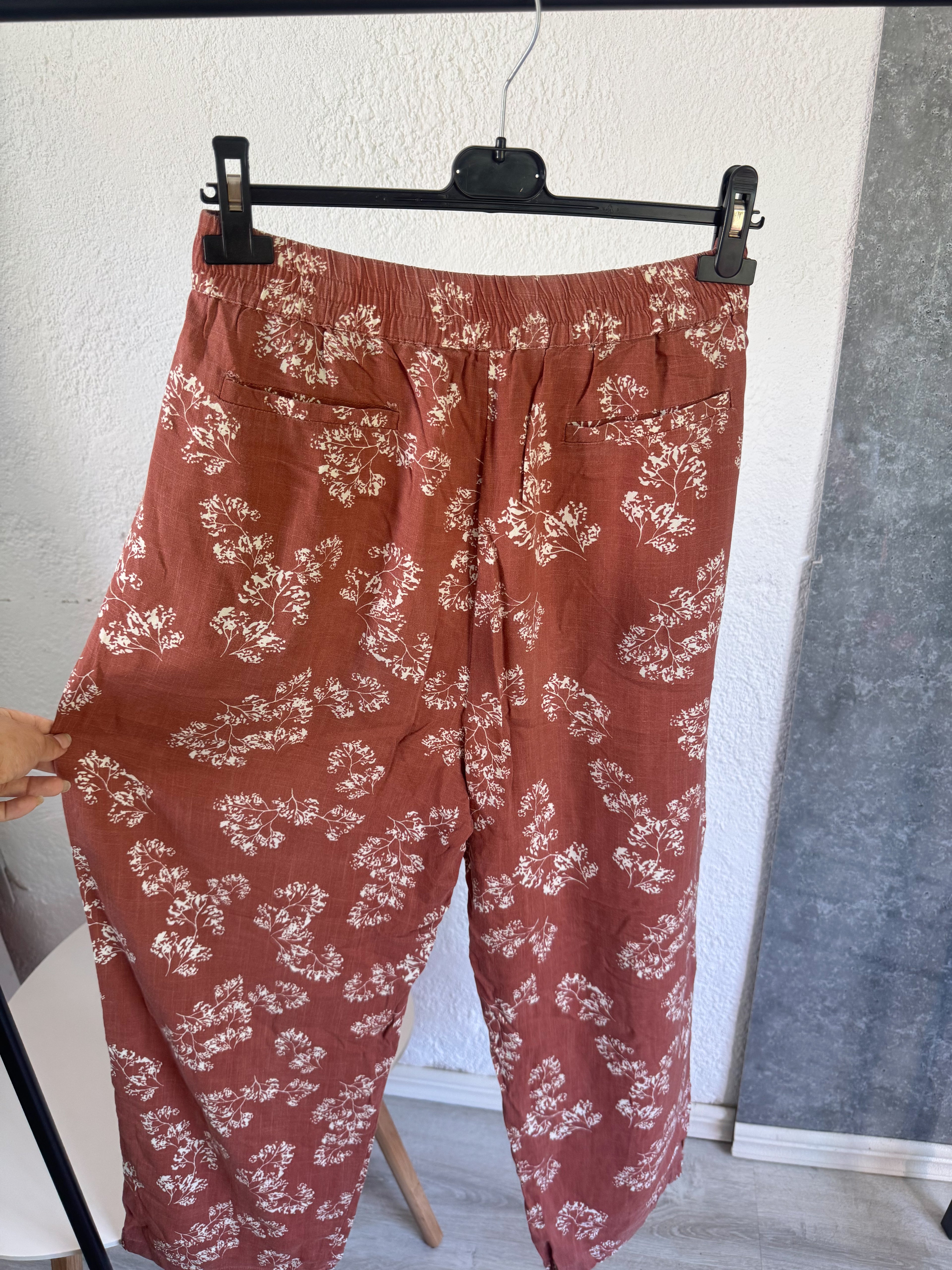 Pantalón de tela fresca