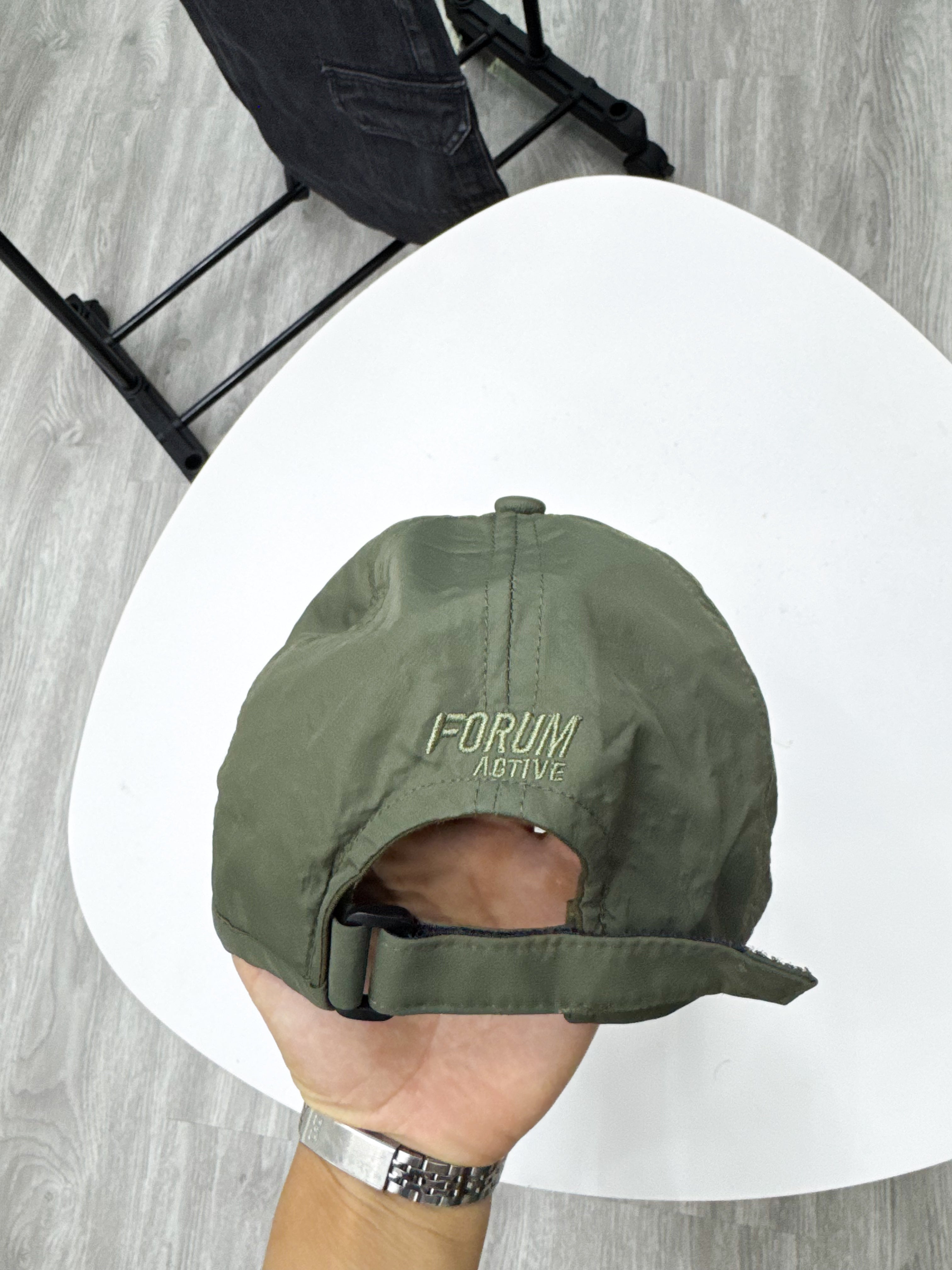 Gorra verde aceituna