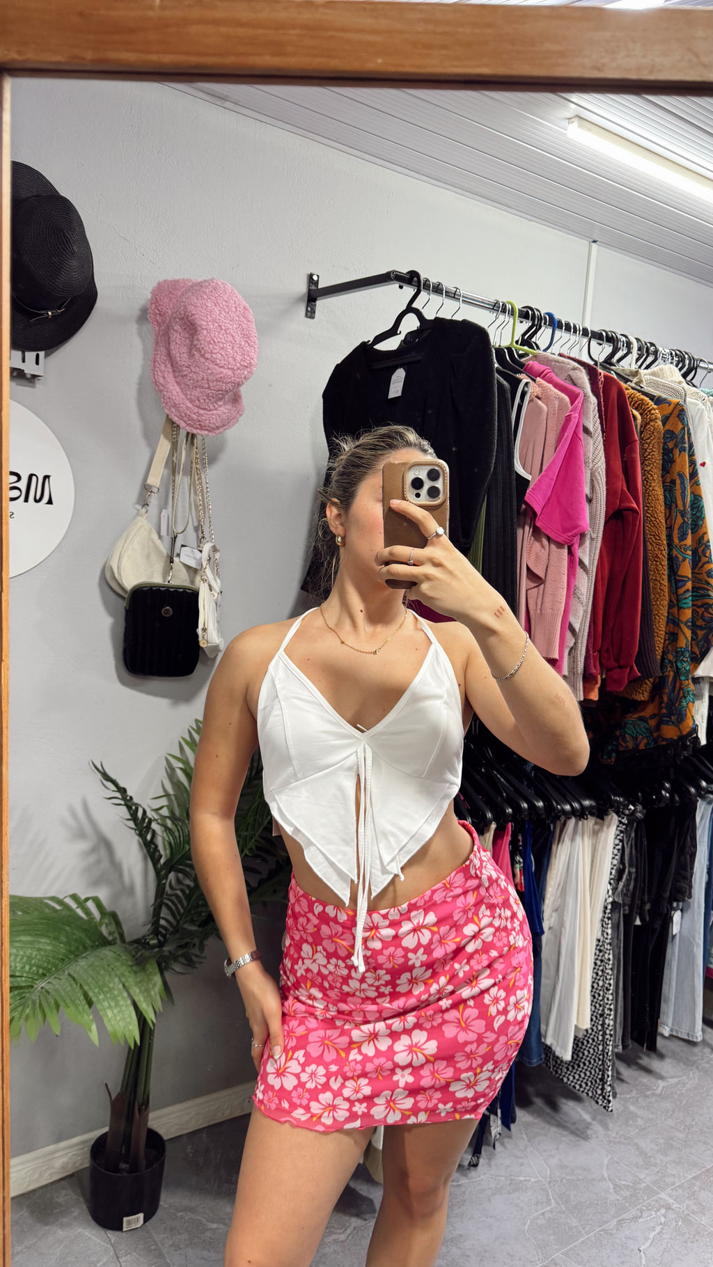 Pollera rosa floreada