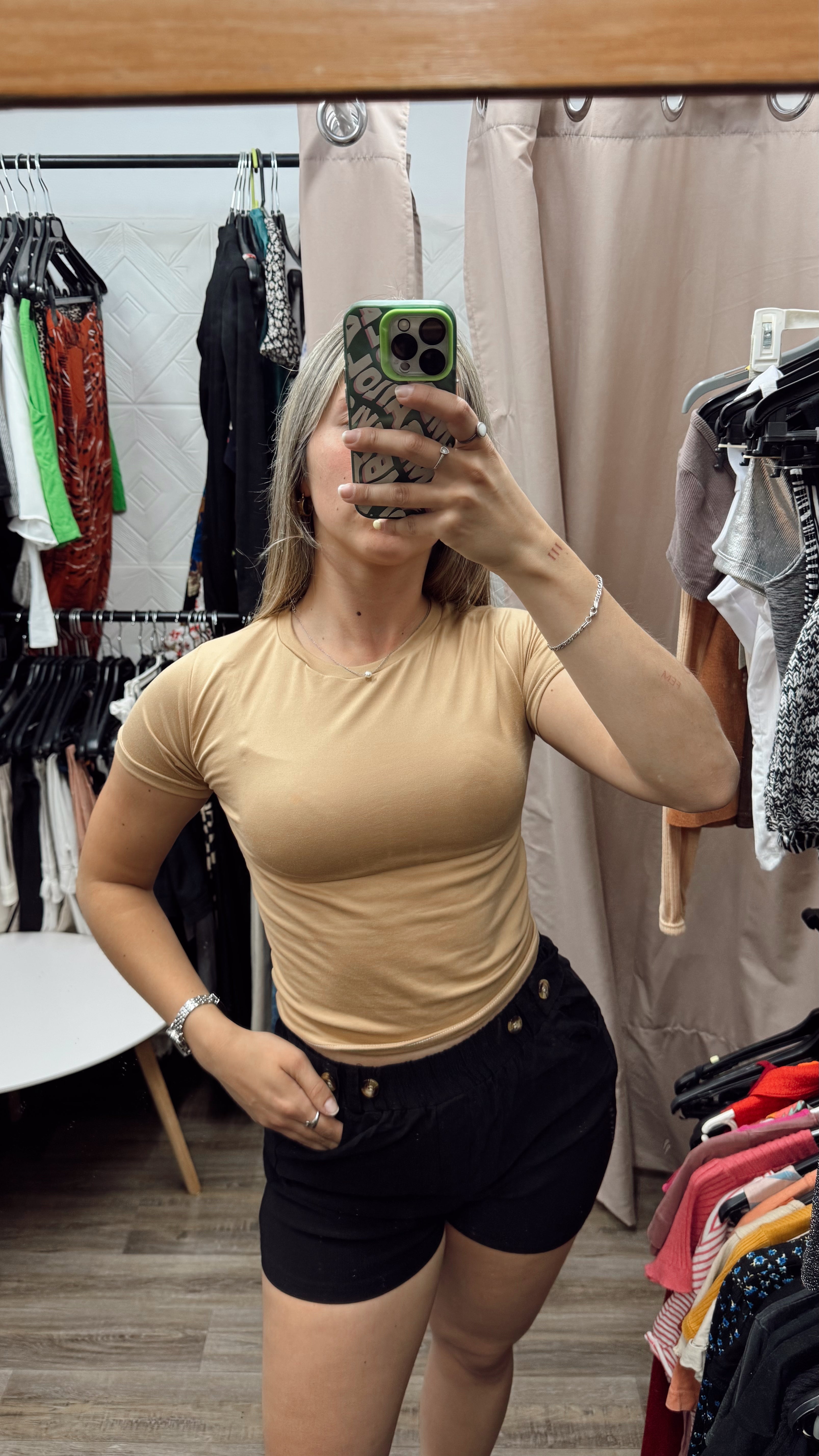 Remerita marrón talle M