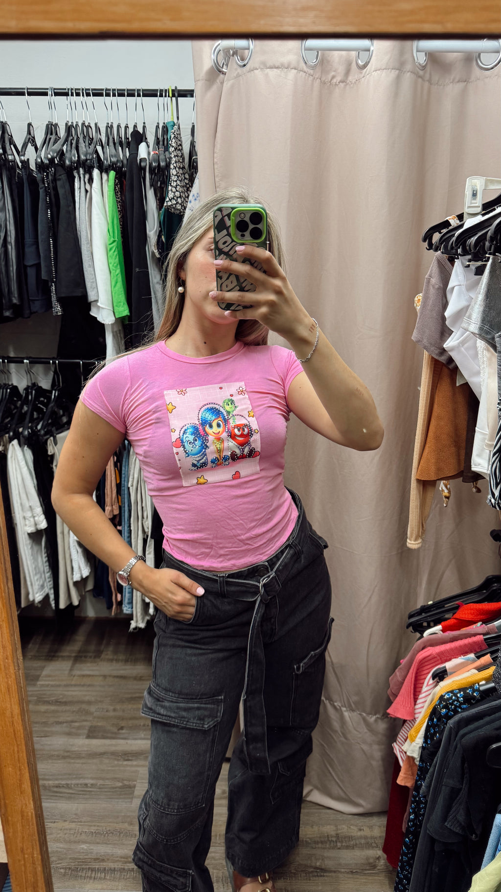 Remera intensamente rosada