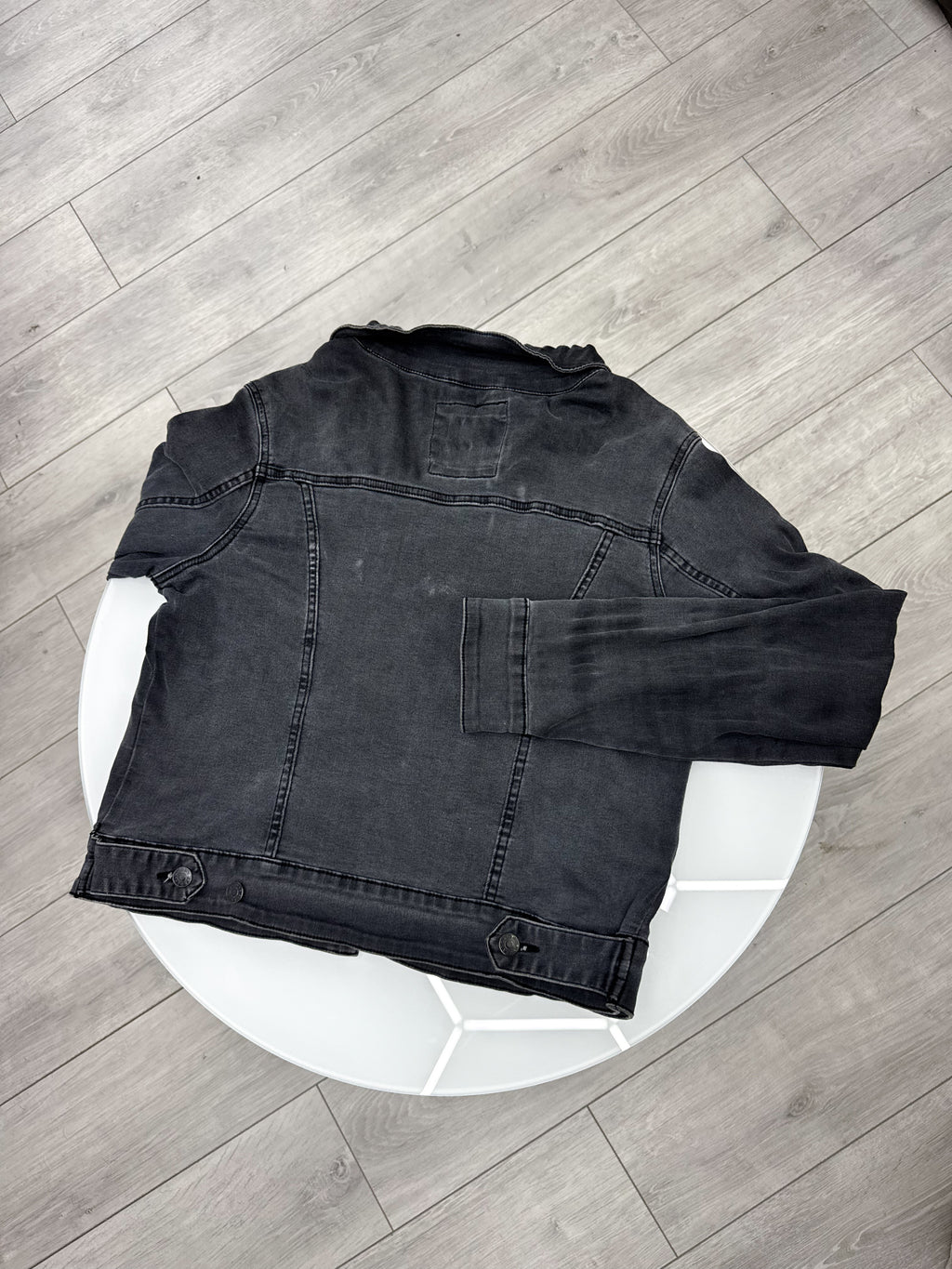 Chaqueta negra de jean Lemon