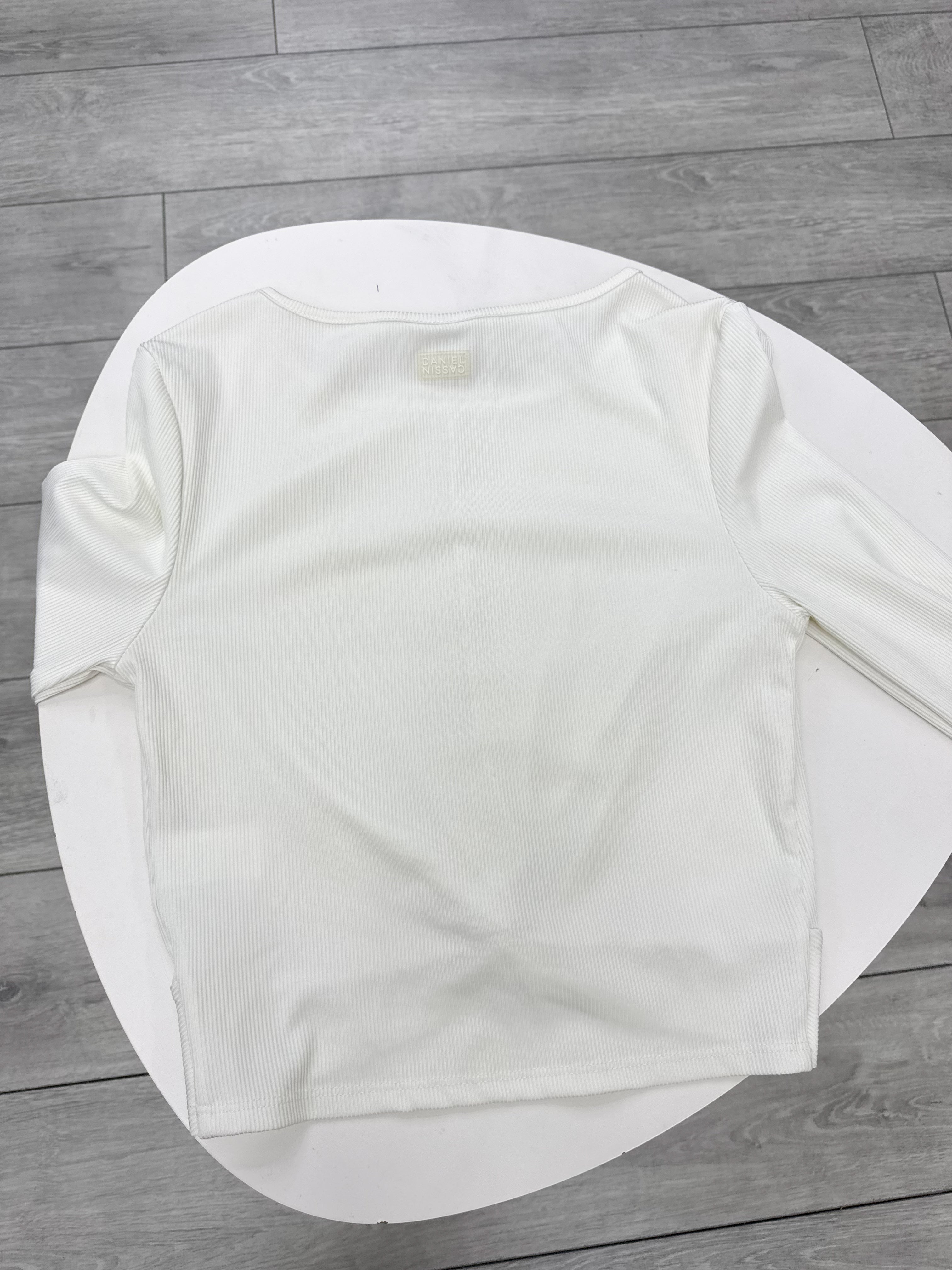 Remera blanca básica manga larga