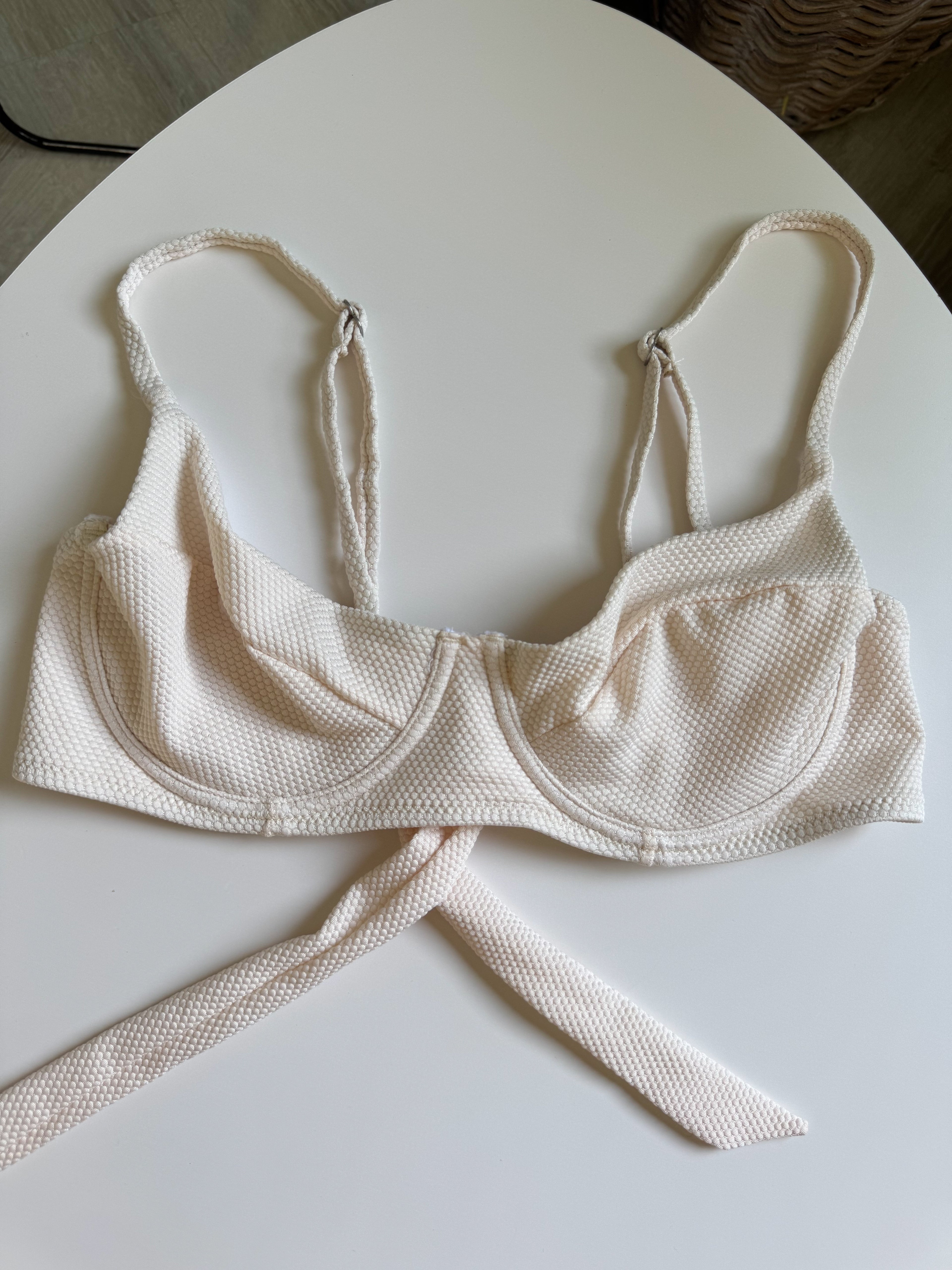 Bikini beige talle M
