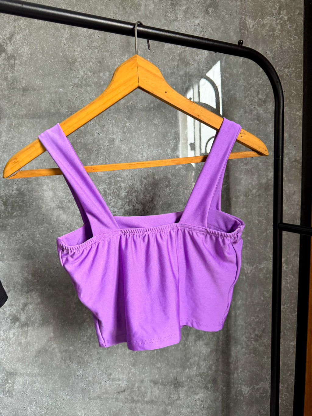 Top lila con push up