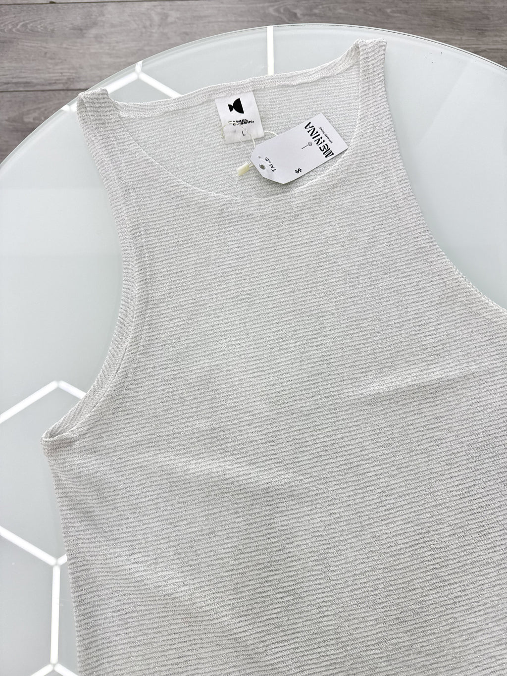 Músculos blanca brillosa talle L