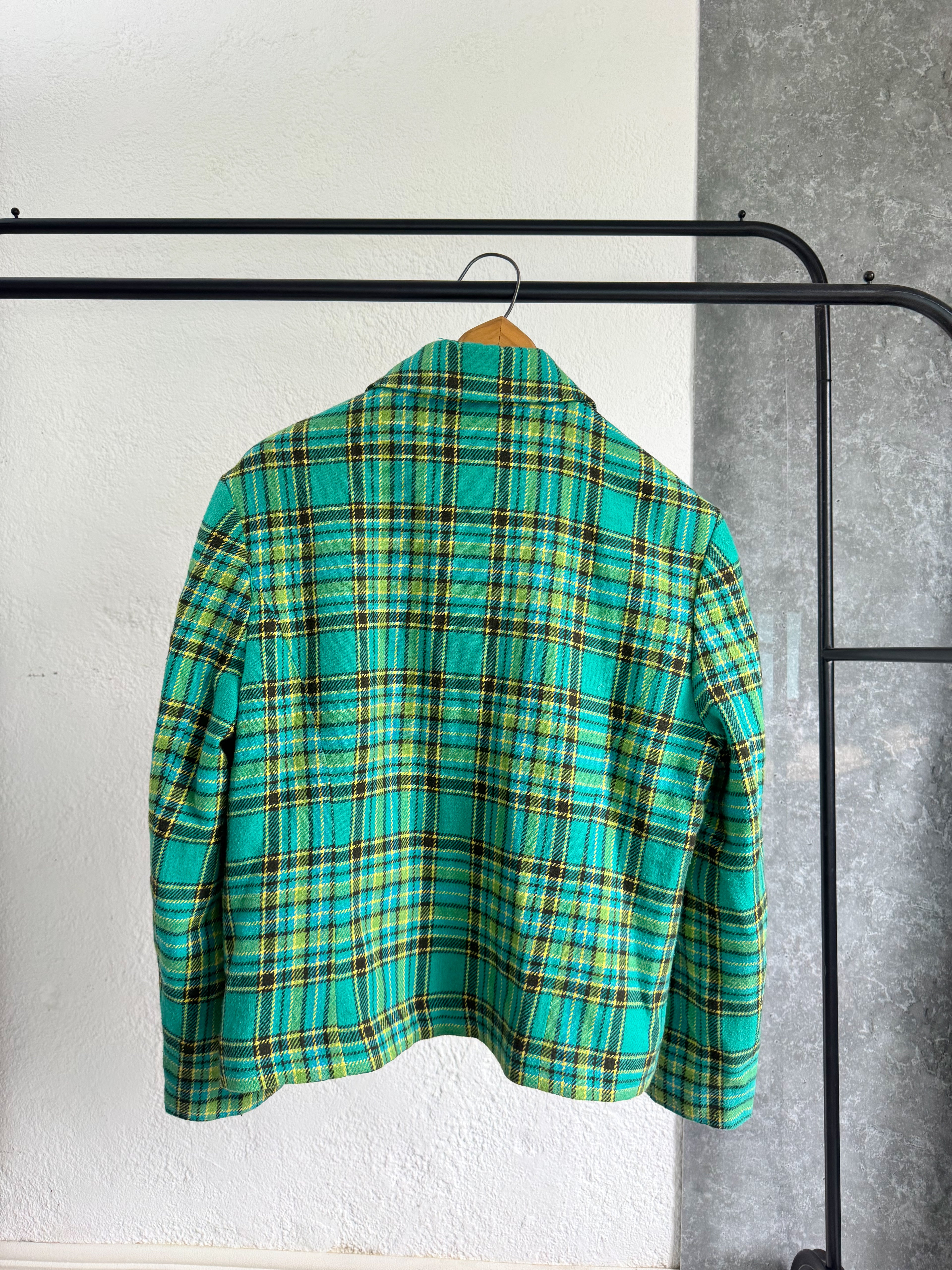 Chaqueta verde a cuadros