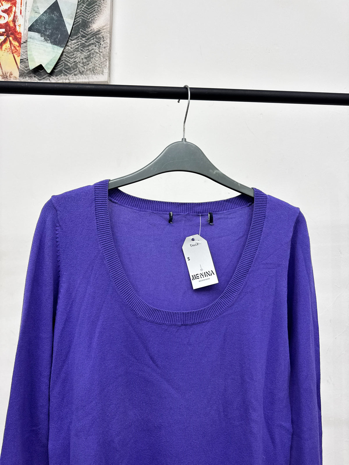 Buzo básico de hilo violeta