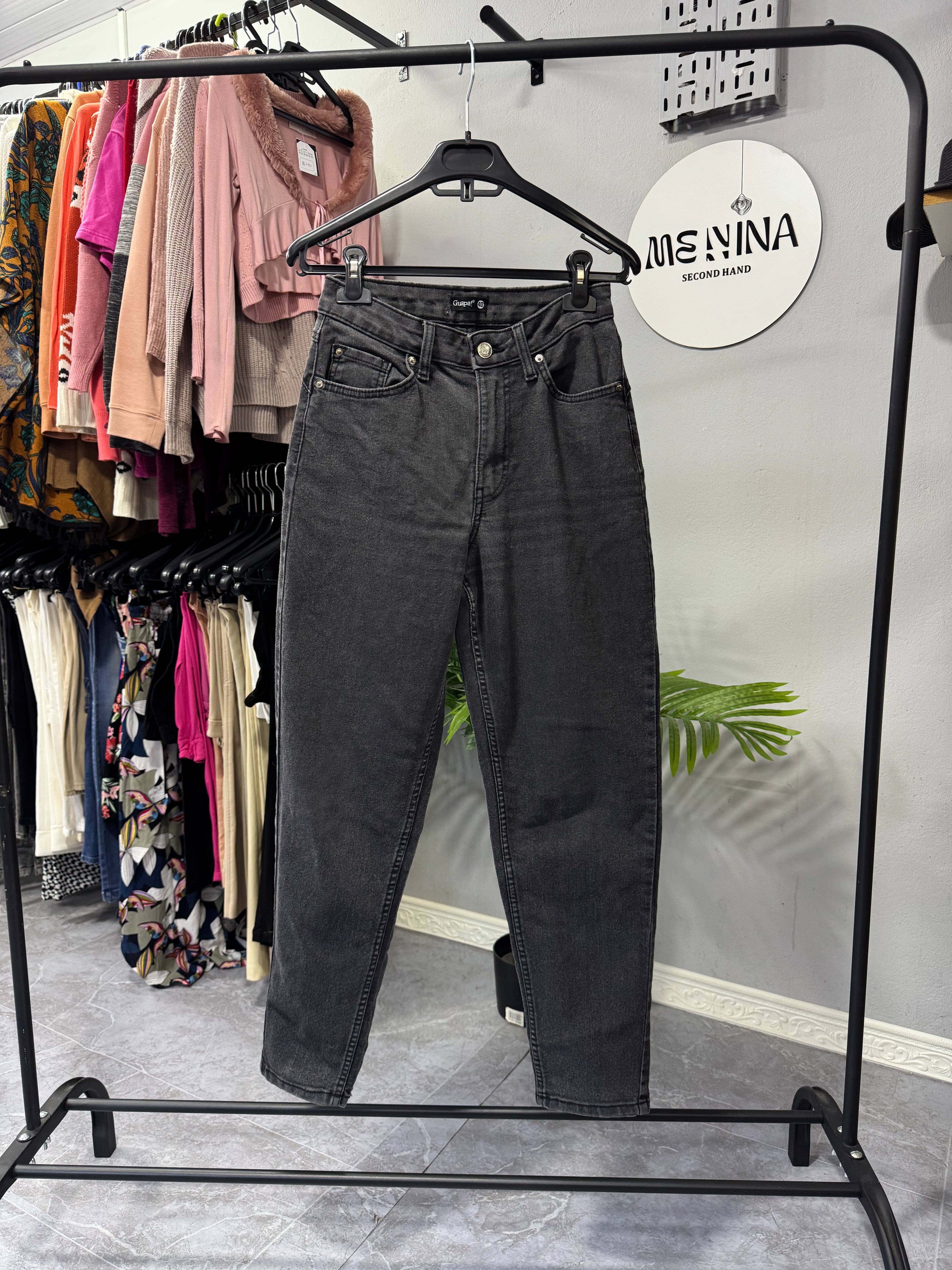 Jean mom negro