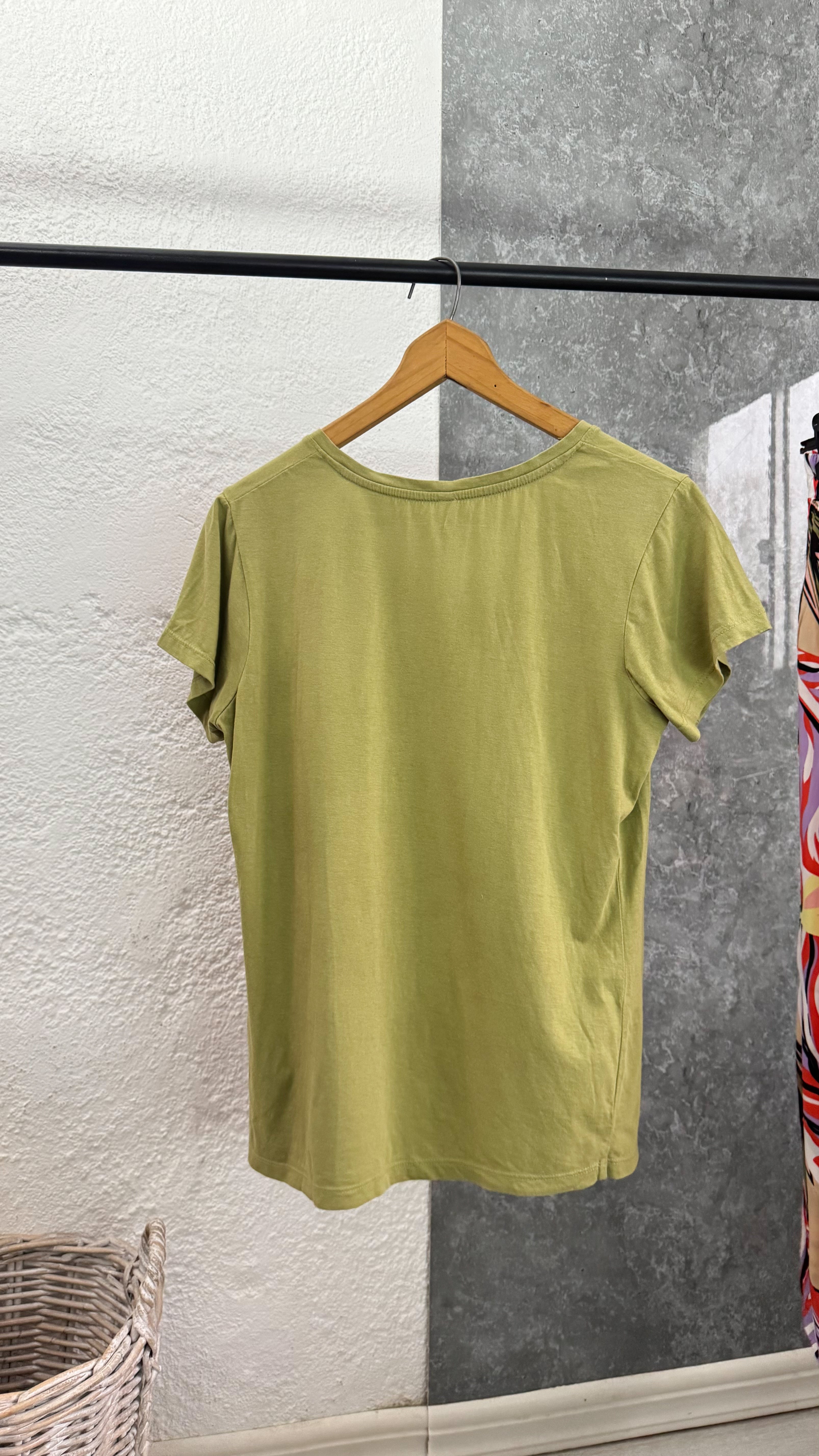 Remera verde oliva INDIAN