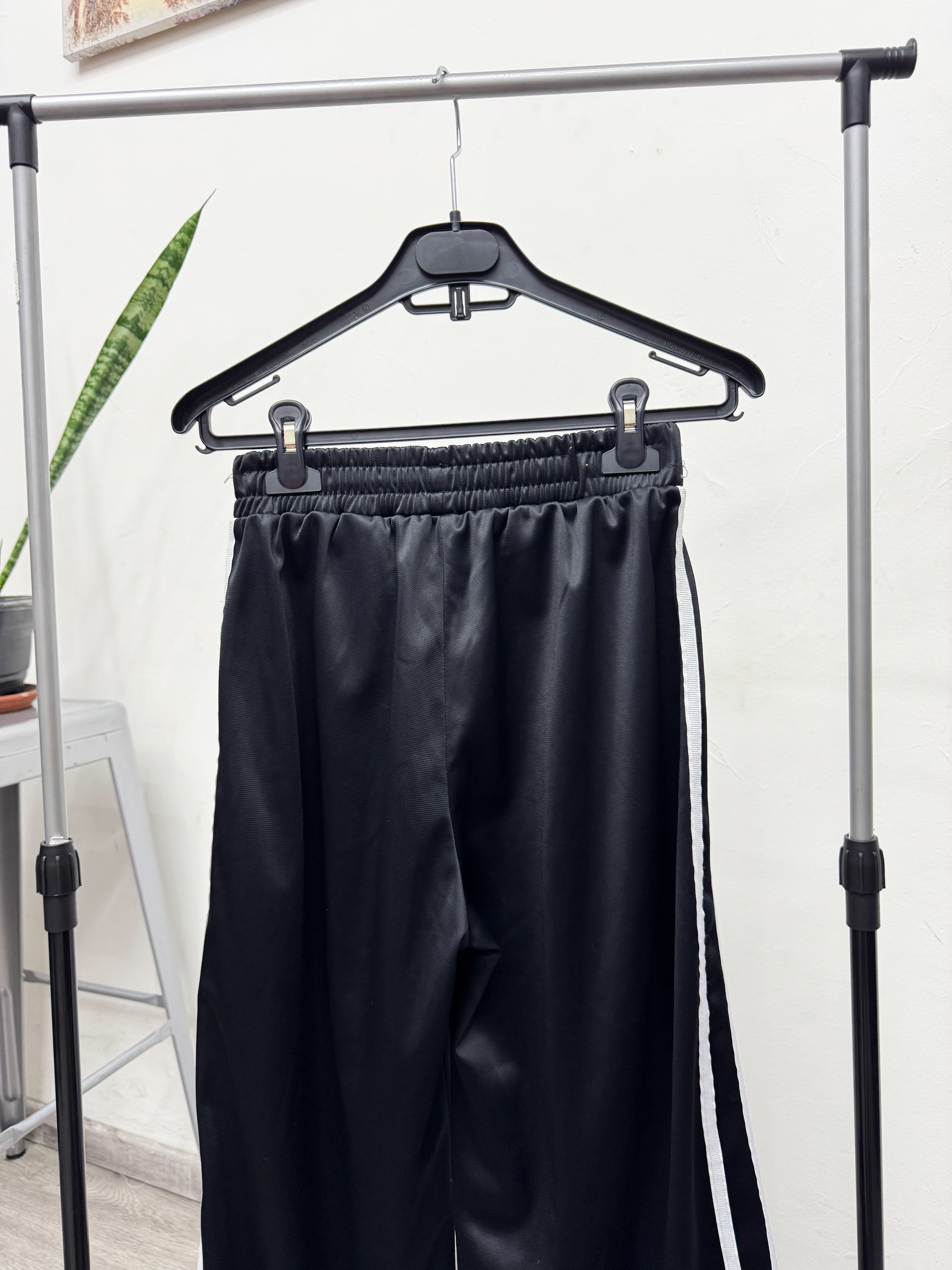 Deportivo negro talle S/M
