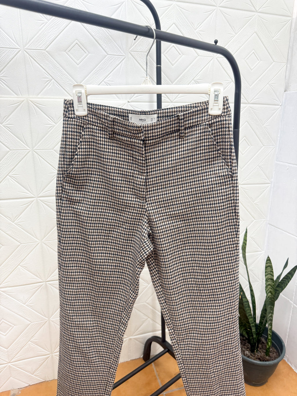 Pantalón de vestir MANGO