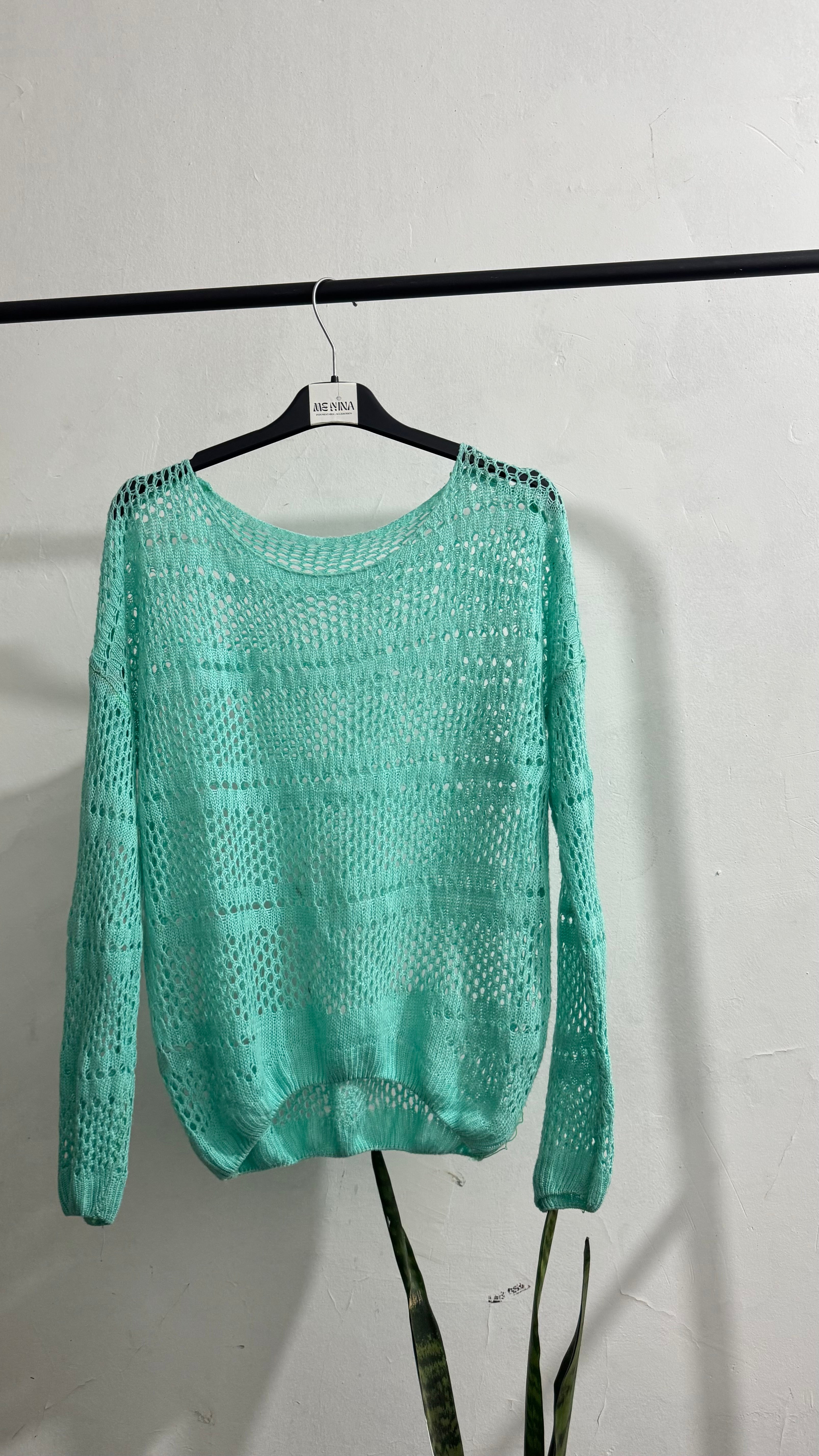 Buzo calado verde agua